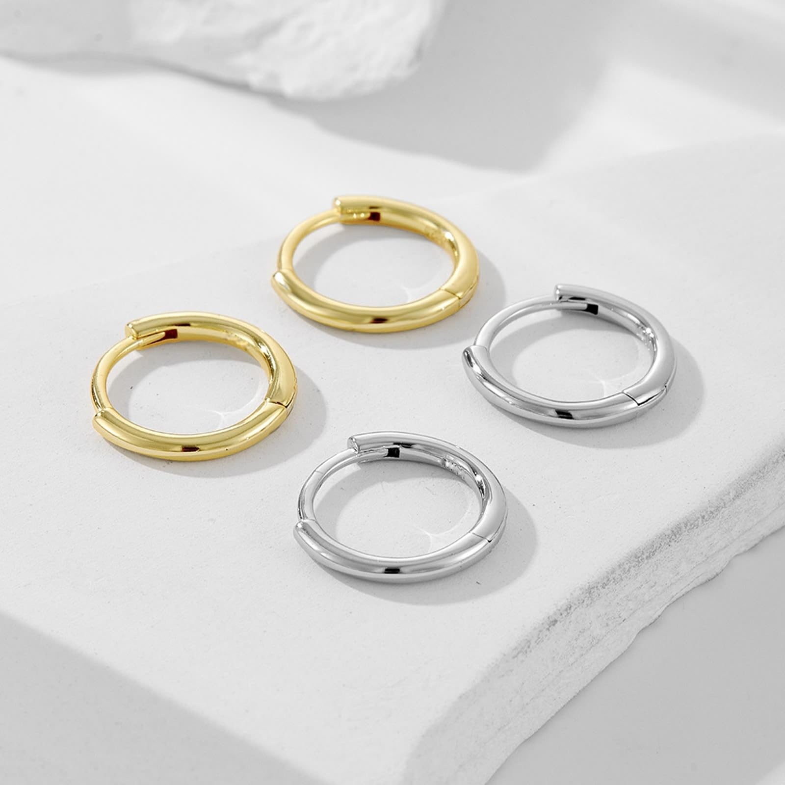 Prawdziwa biżuteria kolczyki białe złoto Au750, 7 mm Creole Hoop delikatne kobiety 18K