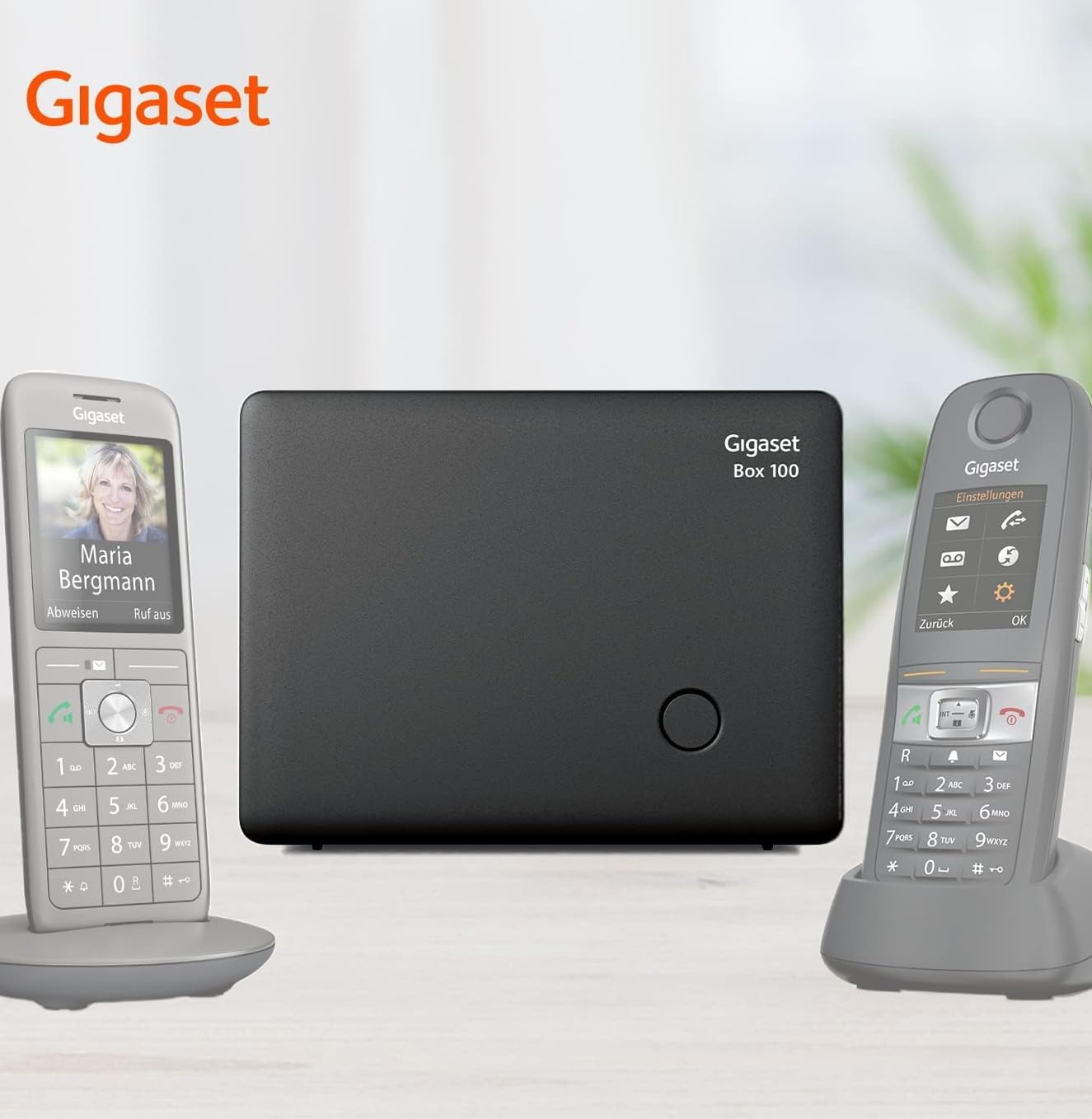 Gigaset Box 100 base station with two Gigaset handsets