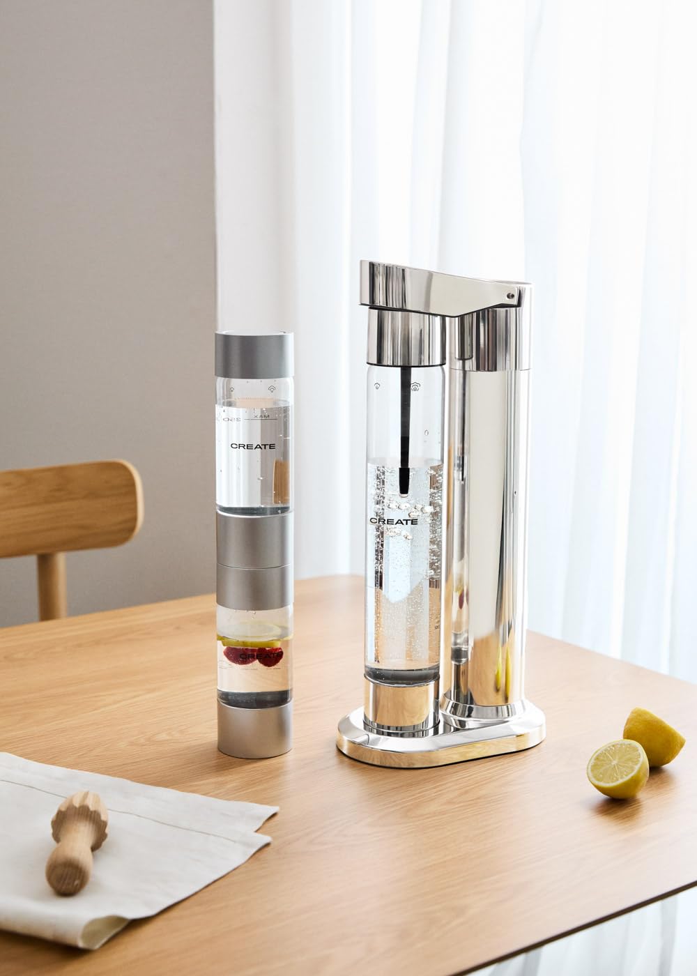 CREATE SODA MAKER STUDIO / 1L CHROM + DOPPELFLASCHE 500ml + 350ml / KEINE CO2-Zylinder, BPA freie Flasche
