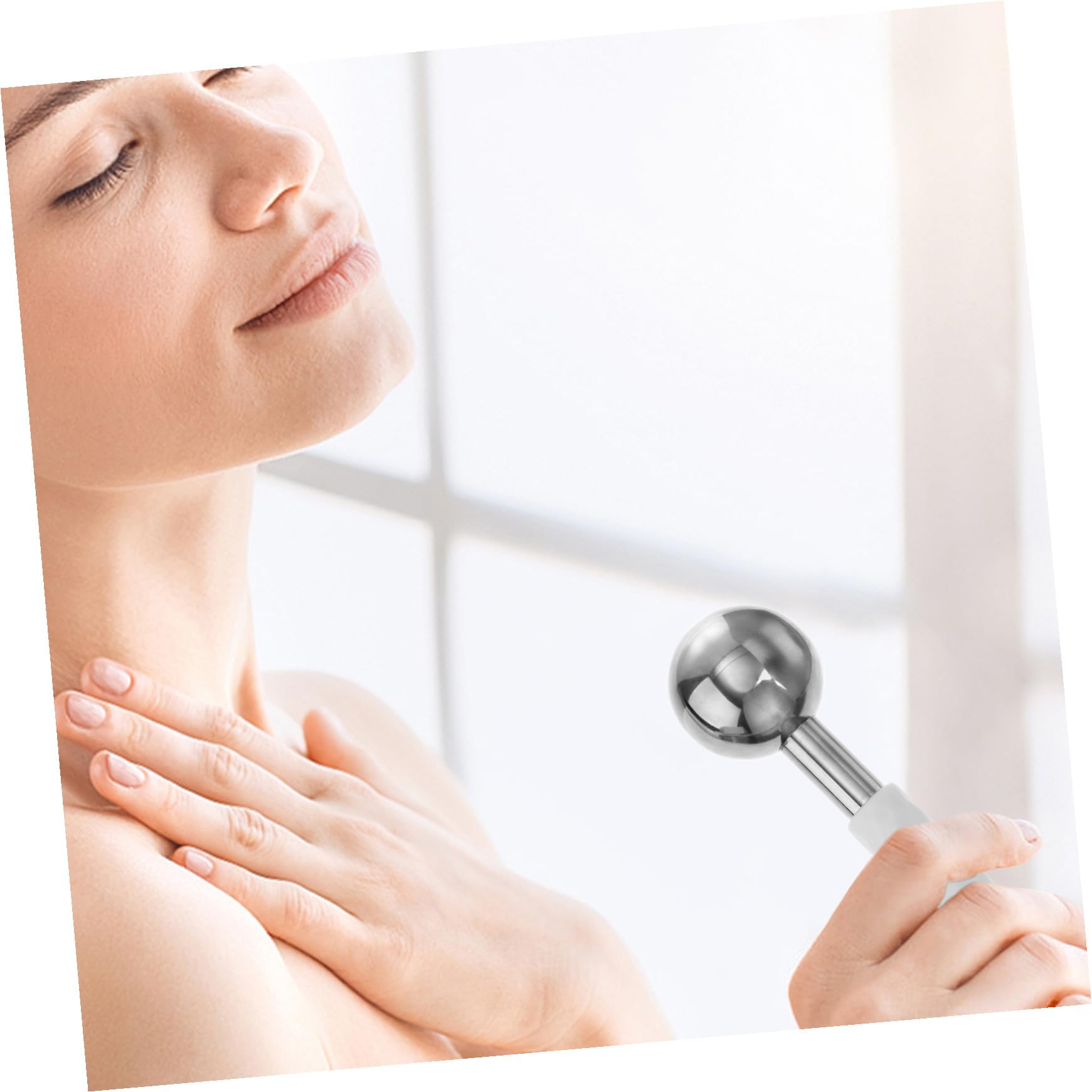 Gesichtsmassagegerät und Hautverjüngung 2 Stück Edelstahl Eiskugeln gegen Augenschwellungen zur Kühlenden Massage Zufällige Farbe für Augen und Nacken