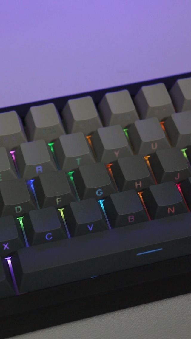 Amazon | Womier S-K71 ワイヤレスゲーミングキーボード 75% 無線機械