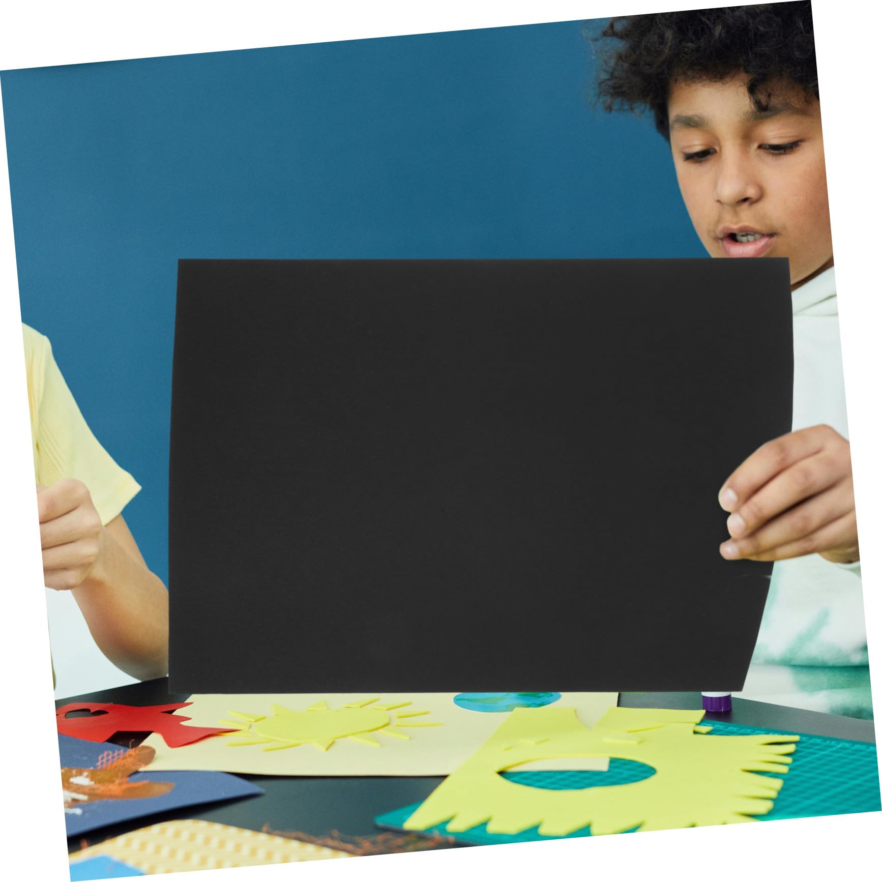 50 Stück Schwarzer Karton M² Starkes Bastelpapier für DIY Kartenherstellung Scrapbooking Robust und Druckerfreundlich mit Weißer Kompatibel