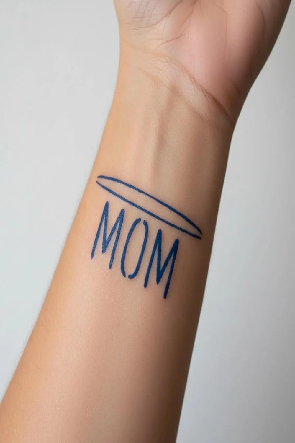 MOM Melek Annem Minimal Yarı Kalıcı Geçici Dövme 1 Ay Kalıcı Yapıştırma Dövme 5x5 cm