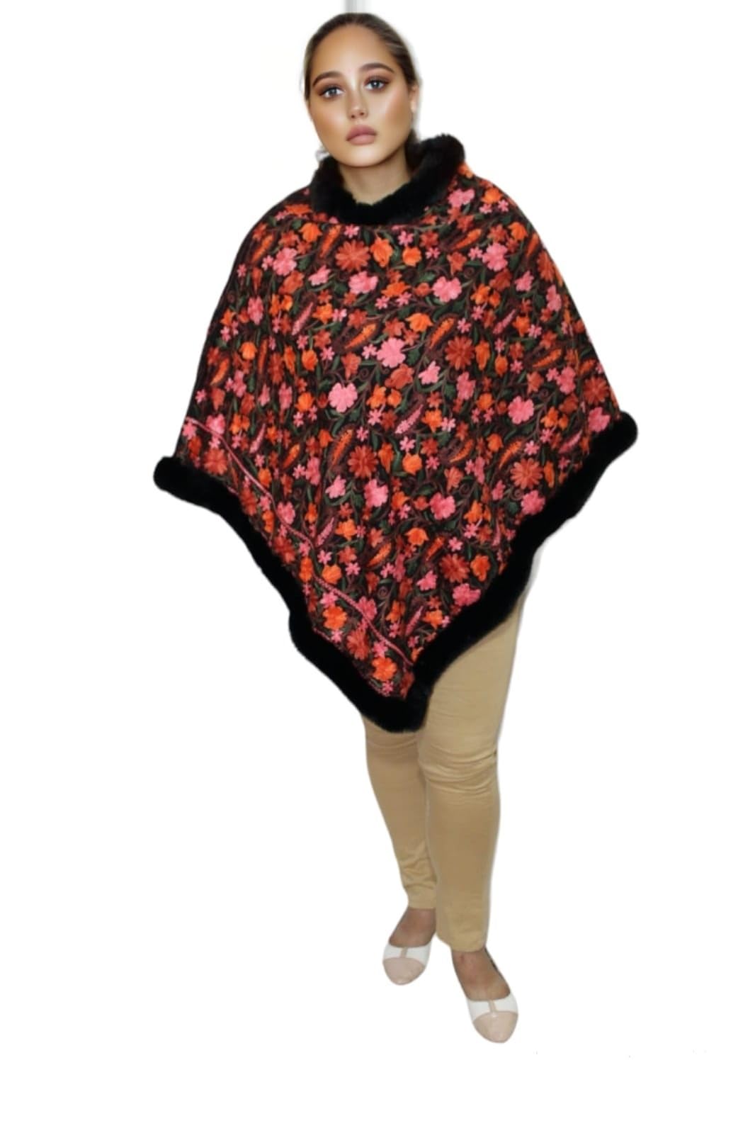 ne Quittez pas　Wool Emb Poncho ne Quittez pasWool Emb Poncho