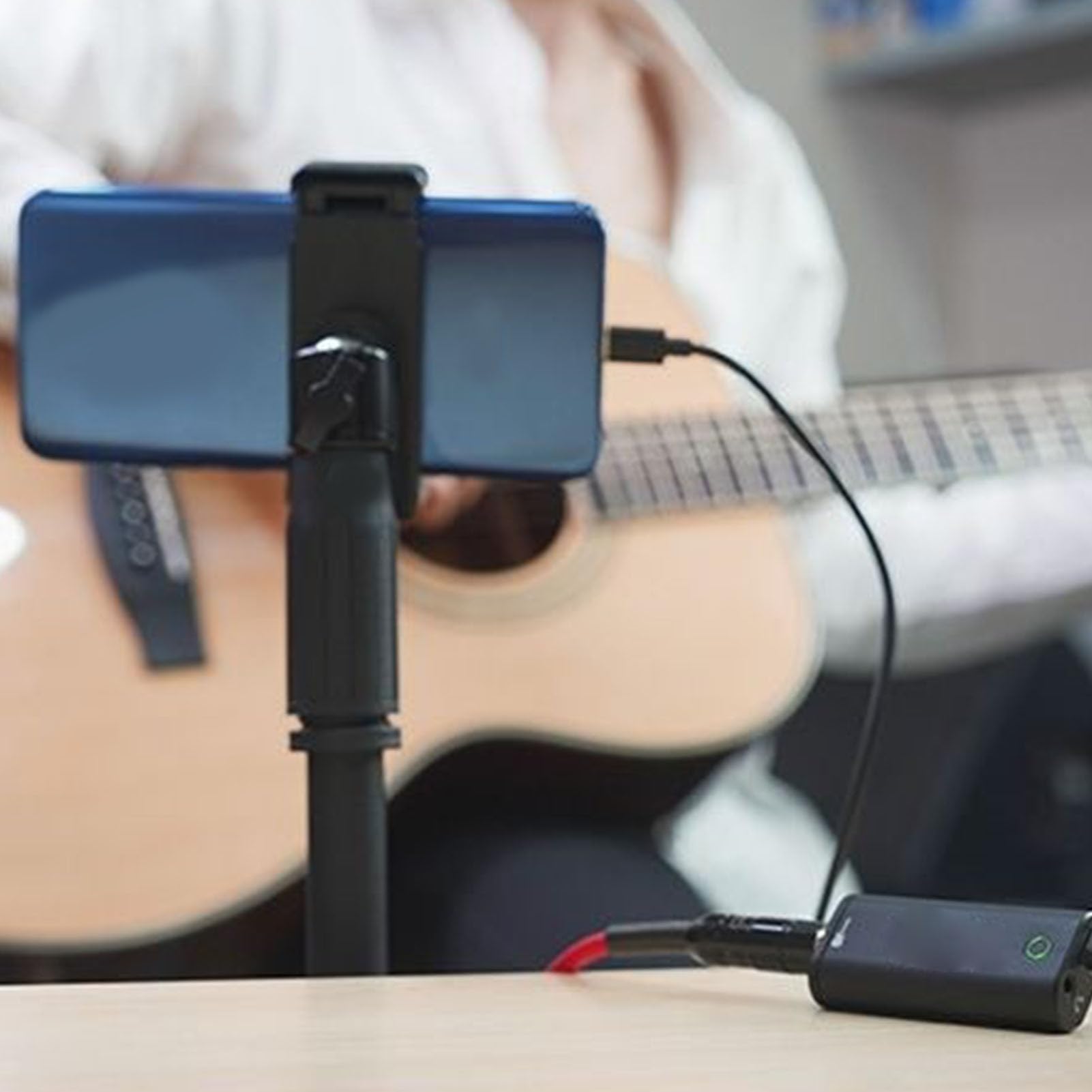 Tosuny Interfaccia Audio per Chitarra, Adattatore di Registrazione USB-C Portatile per IOS per Android, Interfaccia Audio Portatile Plug & Play per Chitarra Elettrica da Basso a Tablet