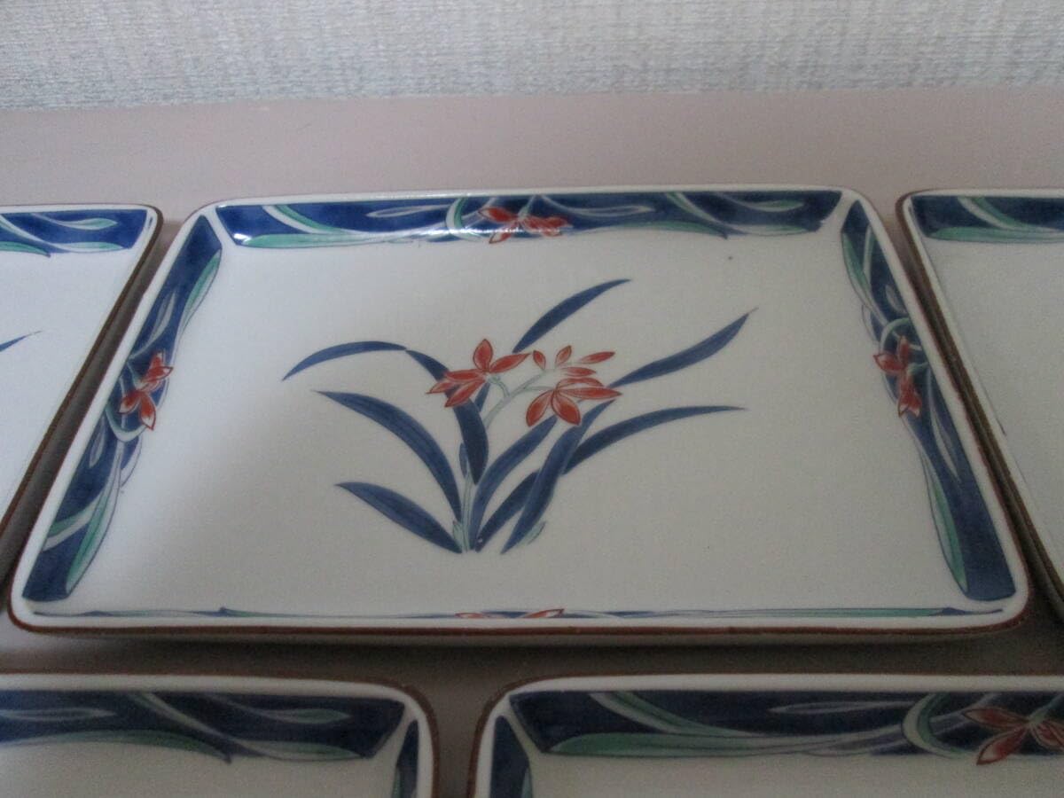 2点おまとめ専用。手描きの平皿6枚+平皿5枚あやめ 2点おまとめ専用