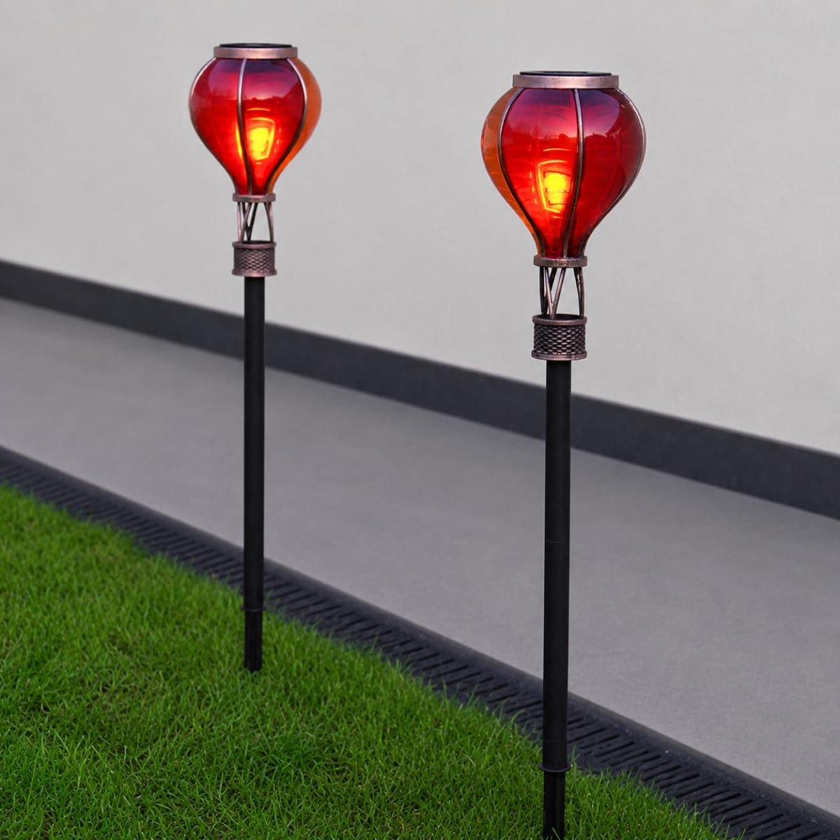 Festive Lights Amber, Orange, Red - 2 Pack Of Sunset Solar Hot Air Balloon Orange Garden Stake Lights - 24 Amber Smd Leds, Flickering Flame Effect, 57Cm Height, Weather Resistant - Border Pathway Lawn Lighting