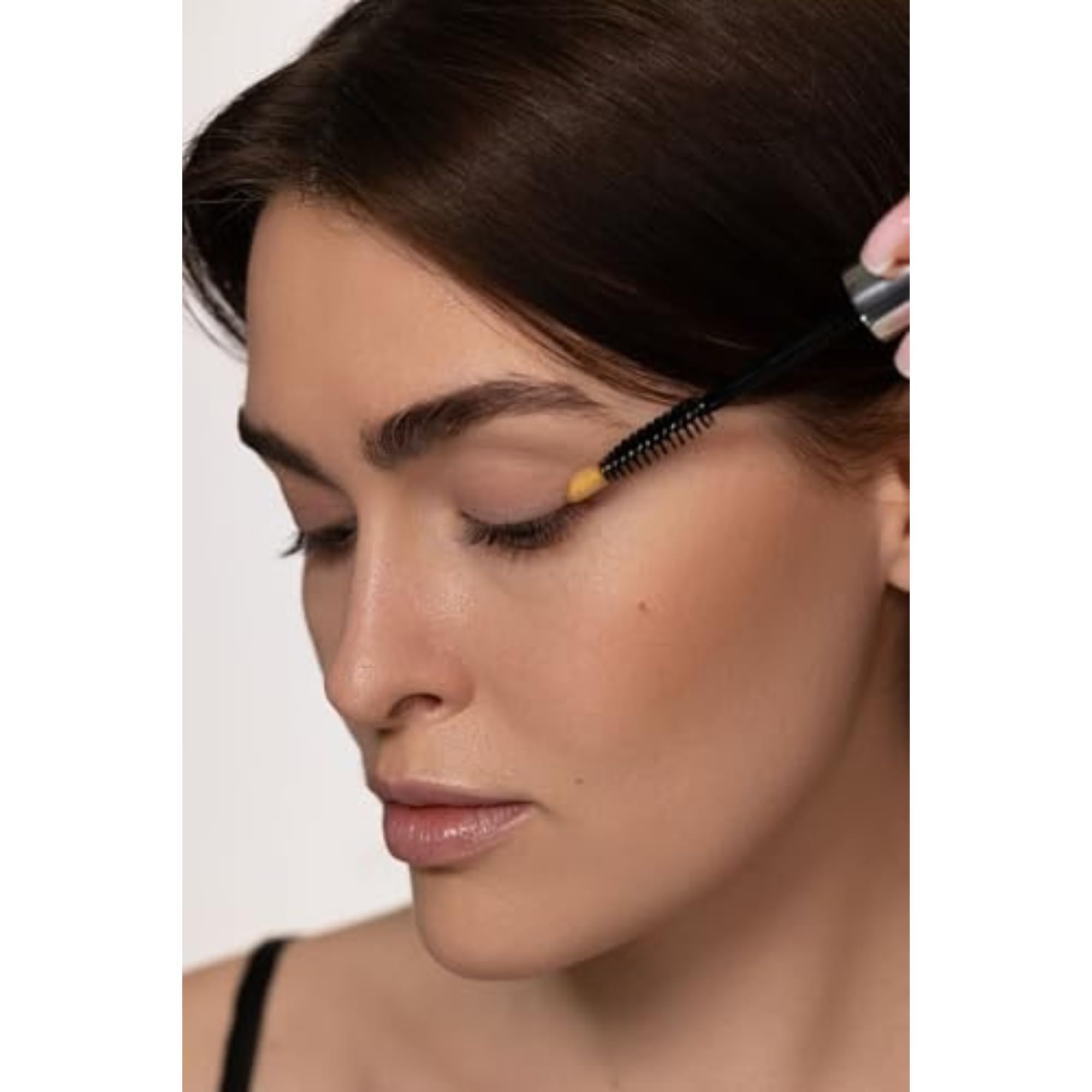 TALIKA - Lipocils Expert - Sérum Pousse des Cils, Courbure & Pigmentation - Complexe Végétal Mythique, Peptide Expert Anti-Âge - 96% d'Ingrédients d'Origine naturelle - Cure 1 Mois, 3,8 ml