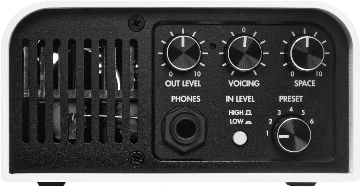 முன் view of Two Notes Torpedo Captor X showing control knobs and headphone jack.