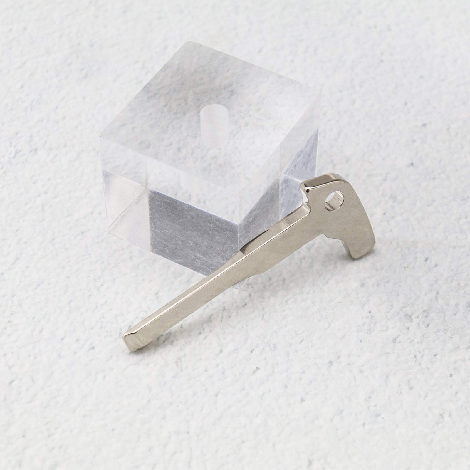 SING F LTD Vehicle Smart Remote Key Blank Uncut Blade Compatible with Sprinter Vito for Car Emergency Replacement Spare Part