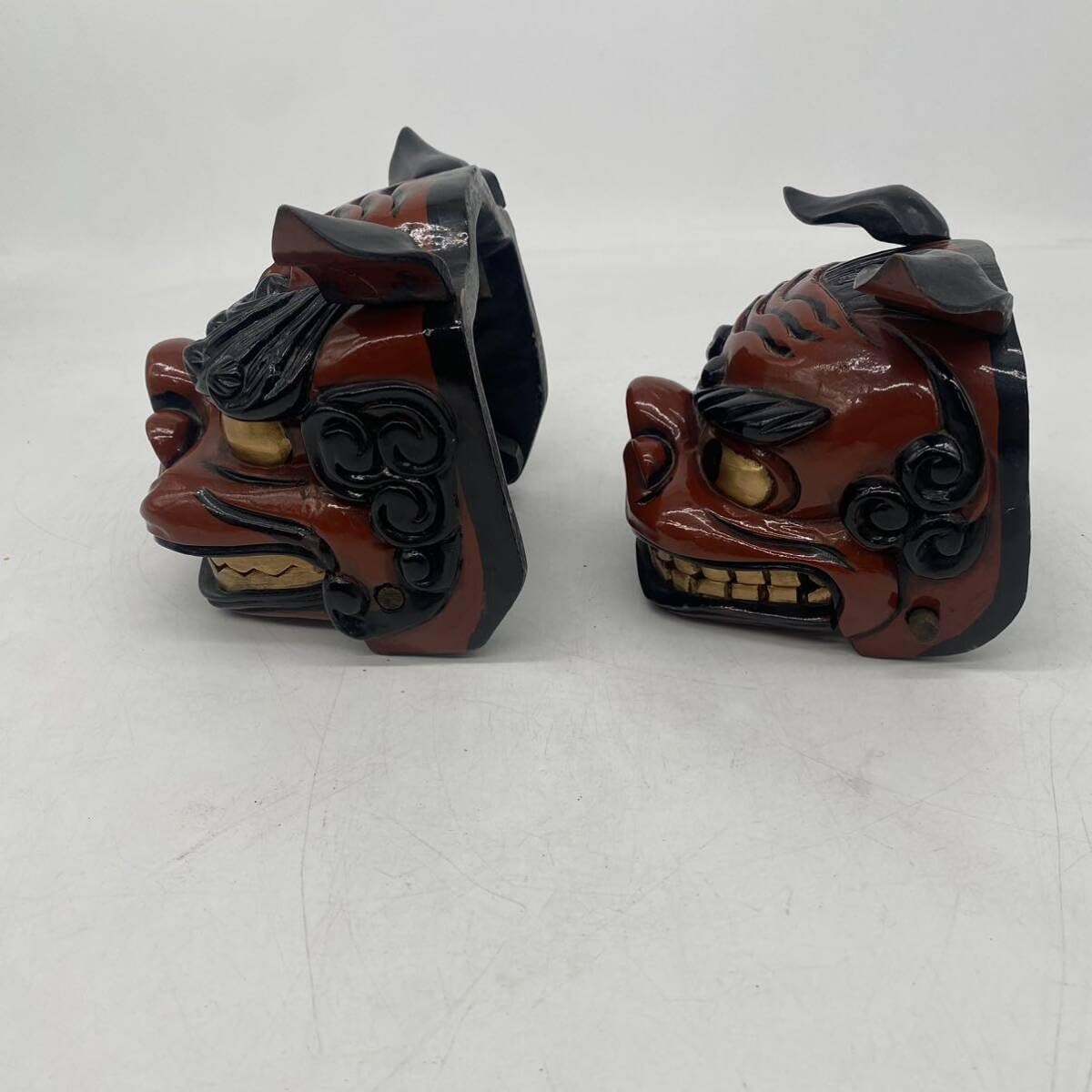 Amazon | 獅子舞縁起物時代物獅子頭魔除け木彫置物能面2体セット