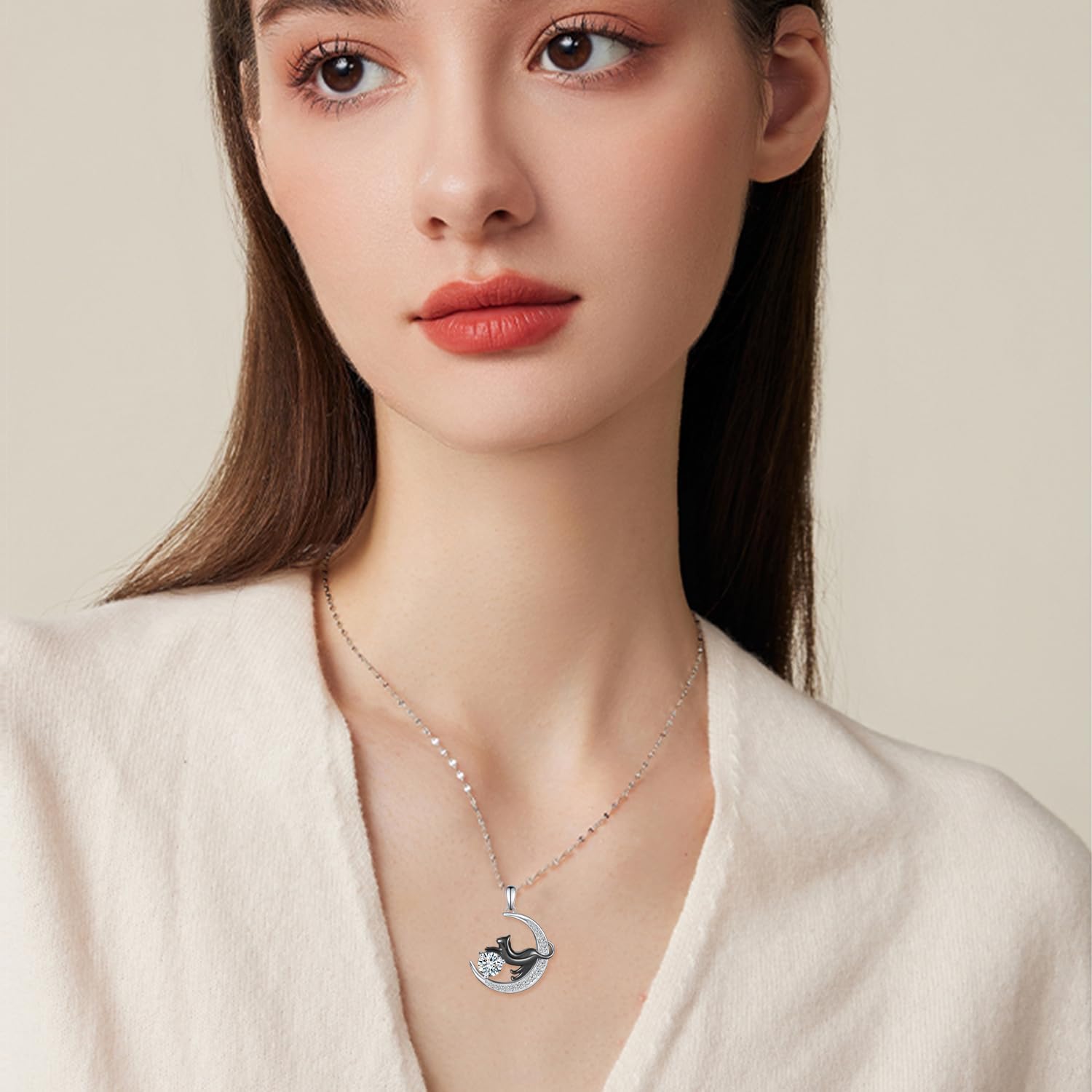 Animal Moissanite Necklace 925 Sterling Silver Moissanites Necklaces for Women Animal Pendant with Moissanite Stone Jewelry Gifts for Women