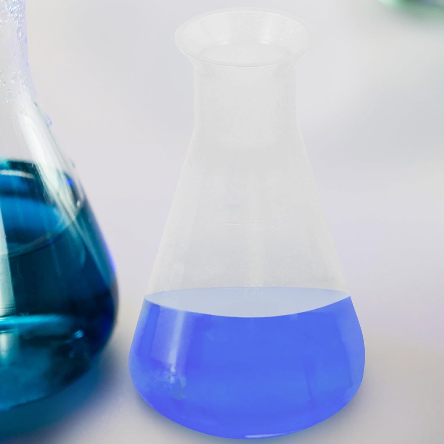 4pcs Laboratory Erlenmeyer Flasks Set Pp Plastic Conical Flasks 50ml 100ml 250ml 500ml Scientific Scale for Experiment and Chemical Testing