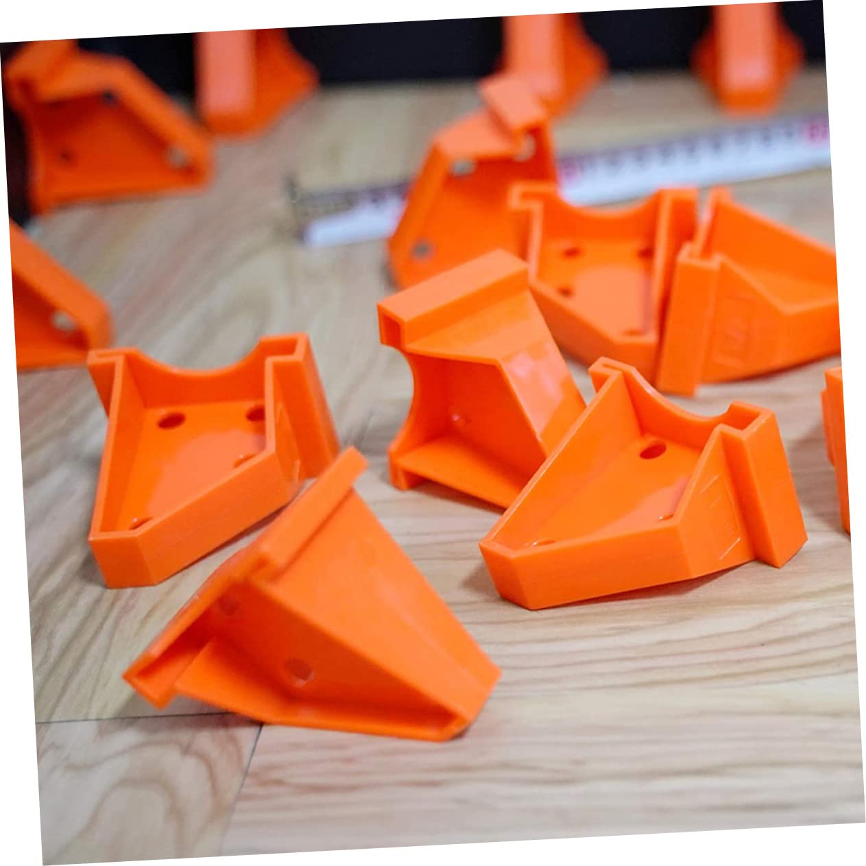 Espaciadores de Plástico Naranja Kit de 30 Ligeros y Fáciles de Transportar para Instalación de Pisos Laminados y Madera Sólida para Montaje de Suelos