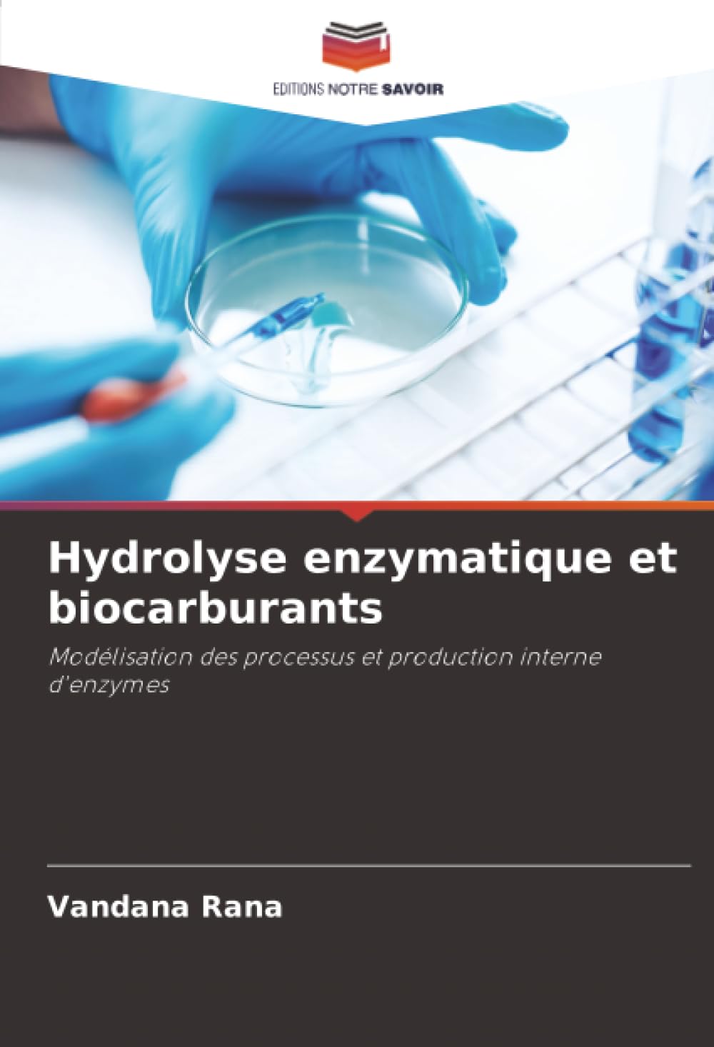 Hydrolyse enzymatique et biocarburants: Modélisation des processus et production interne d'enzymes