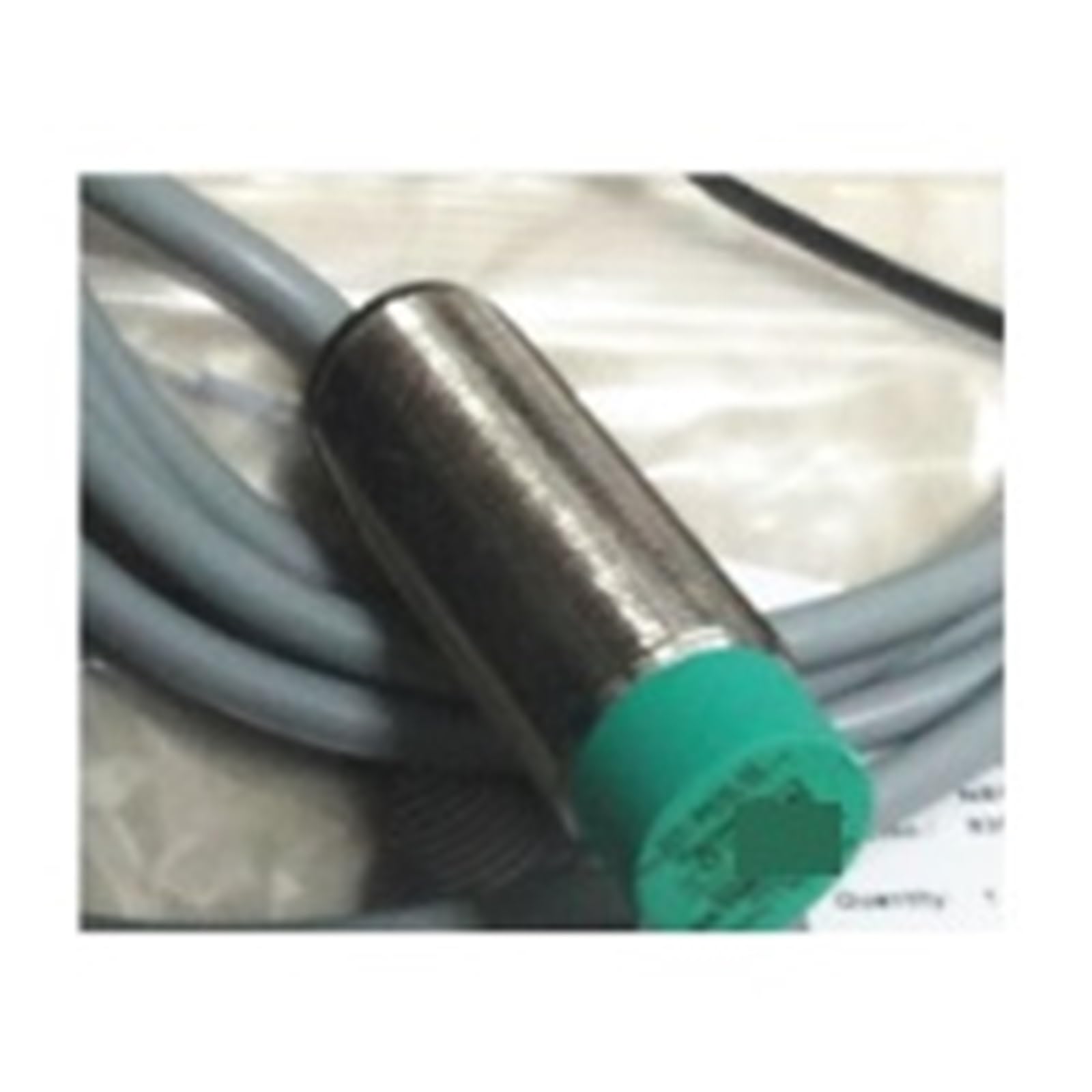 NBN8-18GM60-W0 Interrupteur de Proximité Inductif Cylindrique - 2
