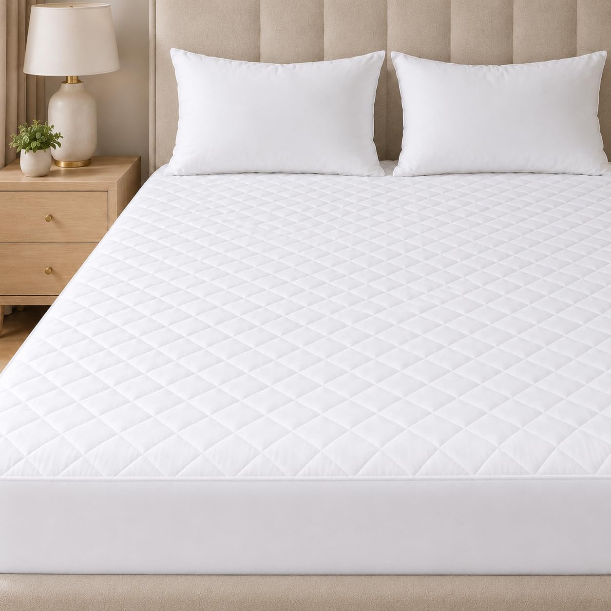 Quilted Mattress Protector - Extra Deep Pocket Mattress Cover, Breathable Hypoallergenic and Noiseless Mattress Pad (137 x 190 +30cm)