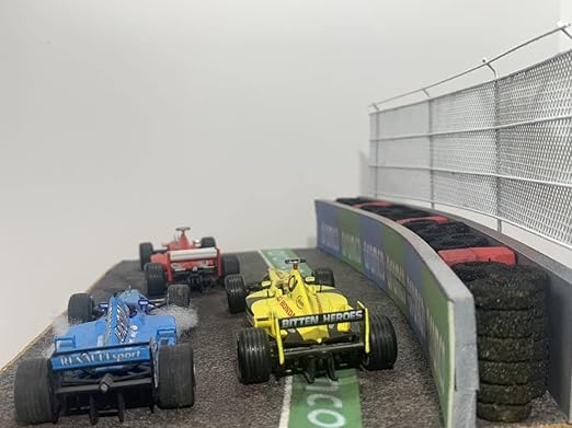 Amazon | 1/43ジオラマF1オーストリアGP バンク | アイドル・芸能人 ...
