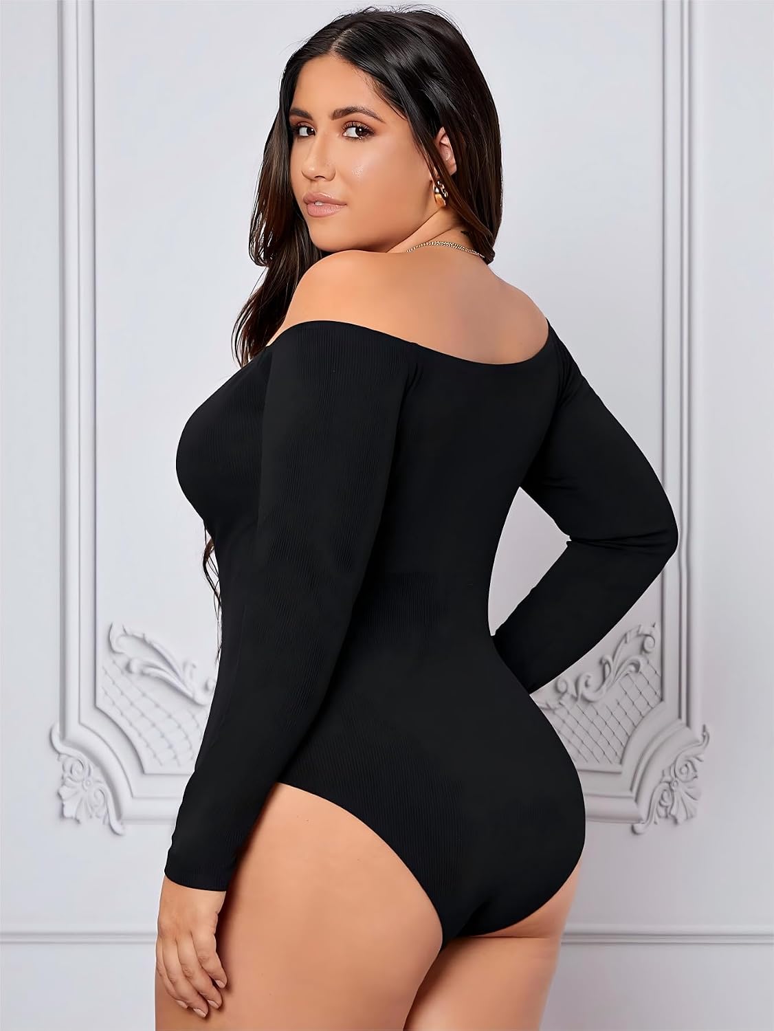 WDIRARA Women's Plus Size Off The Shoulder Long Sleeve Ruched Bodysuit Tops