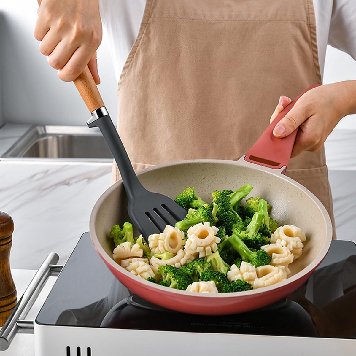 12-piece Silicone Kitchen Utensils Sturdy Thickened Wooden Handle Cooking Utensils Kitchen Gadgets Spatulas Set for Nonstick Cookware