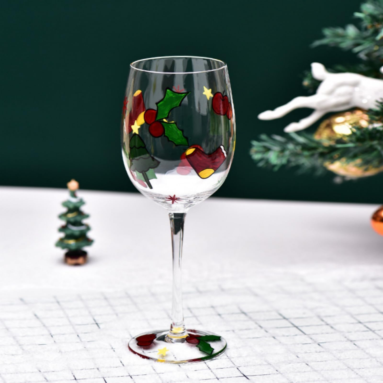 Hand Painted Wine Glass with Christmas Tree Themed, 15.8oz Champagne Glassware, Stemmed Drinkware for Party, Wedding, Date Nights, New Year's Eve Festive (Christmas Socks, 1pcs)