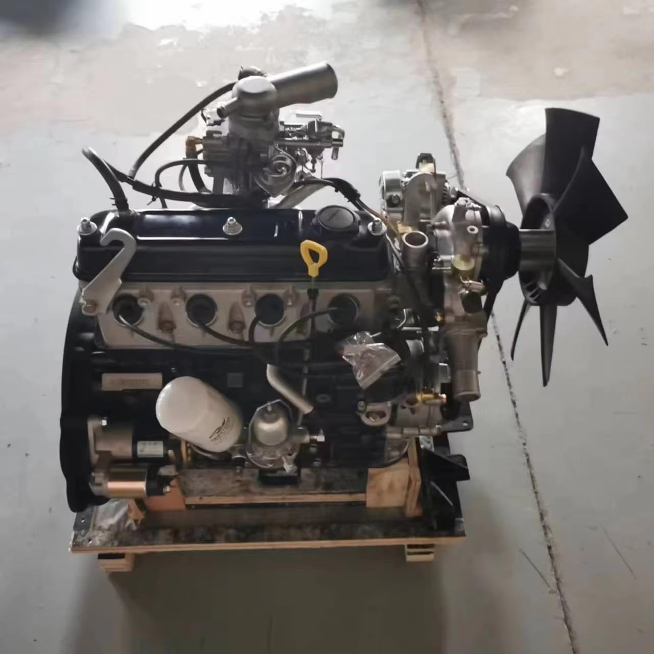 4Y / 3Y Petrol Engine Assembly – Complete Replacement Motor Compatible with Hilux & Hiace Vehicles