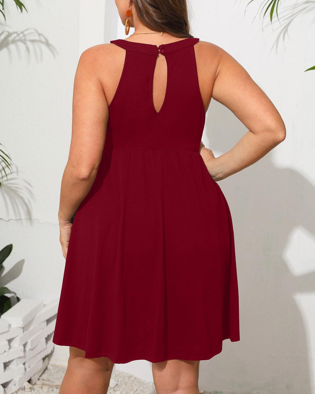 Plus Size Summer Dress - Casual Sun Halter Neck Sleeveless Short Sundress with Pockets - Image 2