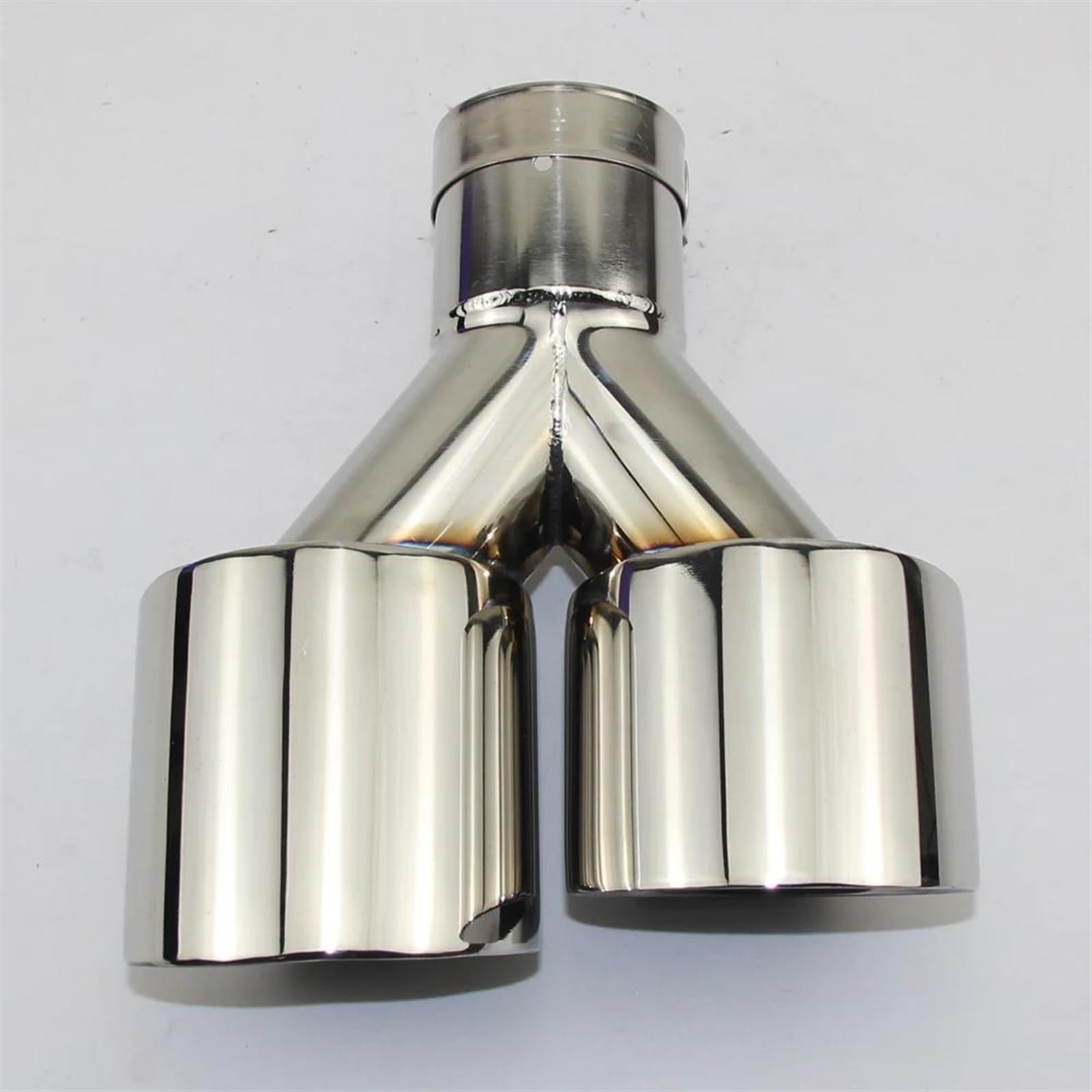 Tuyau d'échappement double sortie en inox pour sublimer vos trajets quotidiens