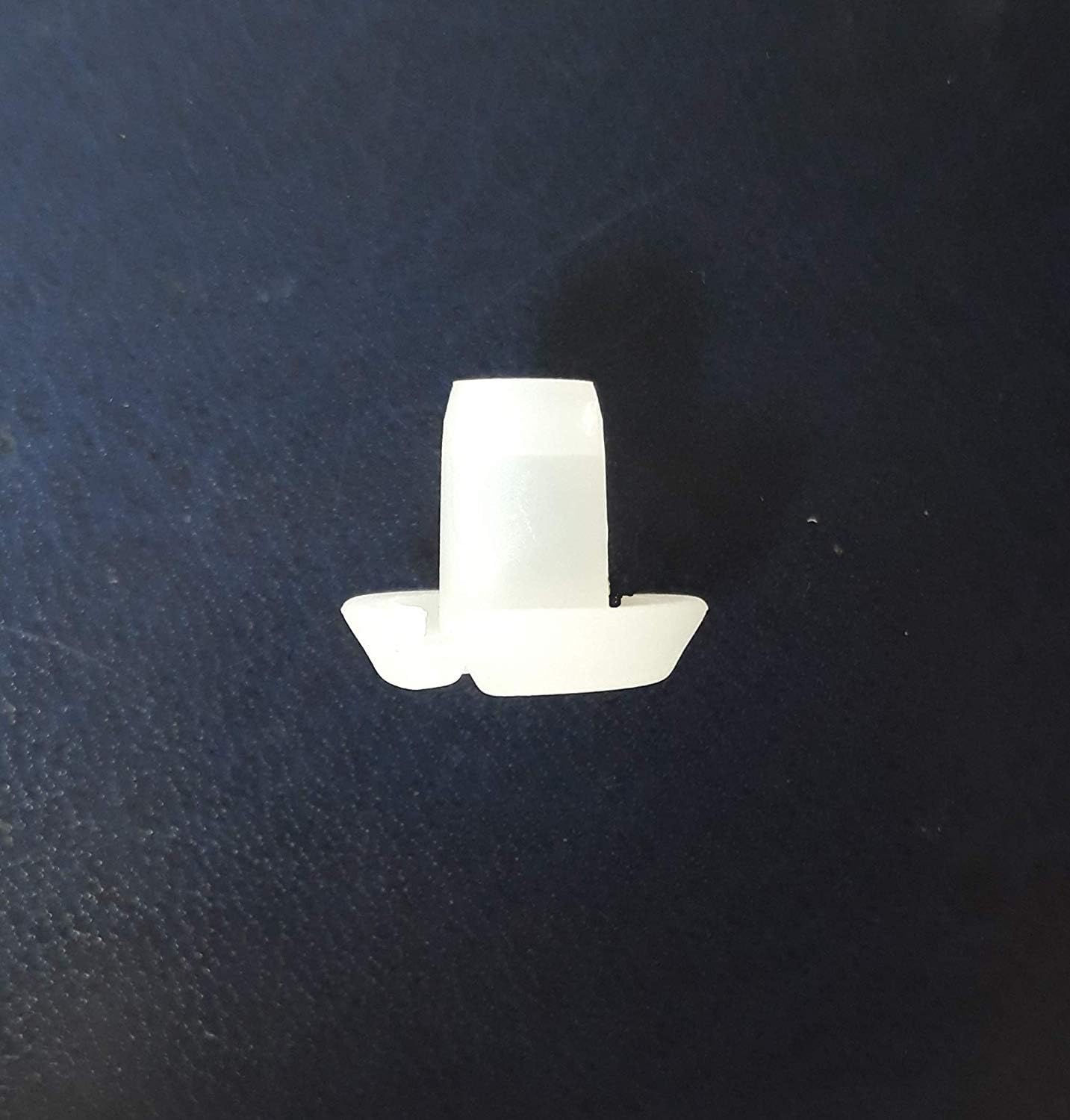 Horizontal Blinds Plastic Bottom Rail Ladder Cord Button Plug 9/32"- Milky Color (18)