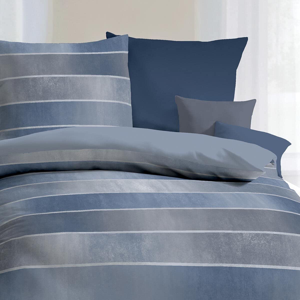 Kaeppel Mako-Satin Bettwäsche Timeless blau, 1 Bettbezug 135 x 200 cm + 1 Kissenbezug 80 x 80 cm