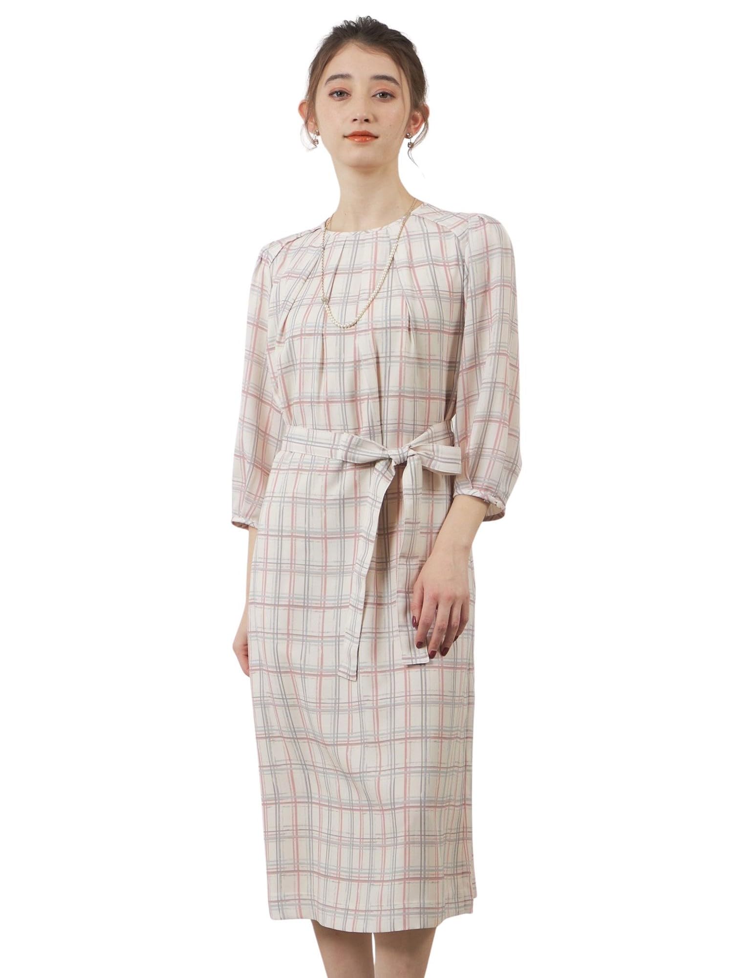 新品　アマカ　ハンドドローイングチェックタックワンピース 38　濃紺44000円 新品 アマカ ハンドドローイングチェックタックワンピース 38 濃紺