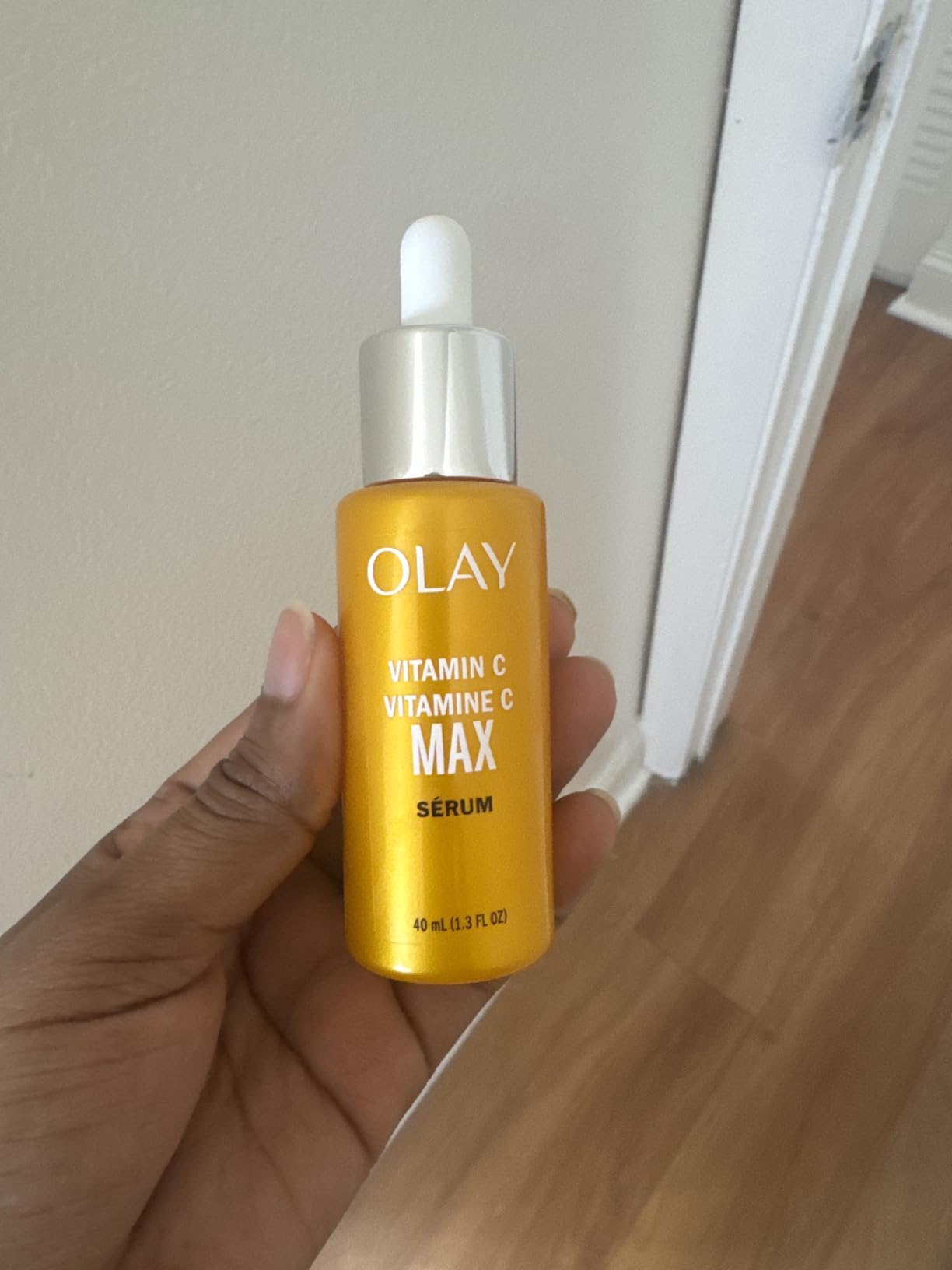 Olay Vitamin C Max Brightening Face Serum, Vitamin C Face Serum with Peptides, Brightening Face Serum for Radiance, Even Tone, Antioxidant Facial Serum for Glowing Skin, 1.3 Fl Oz