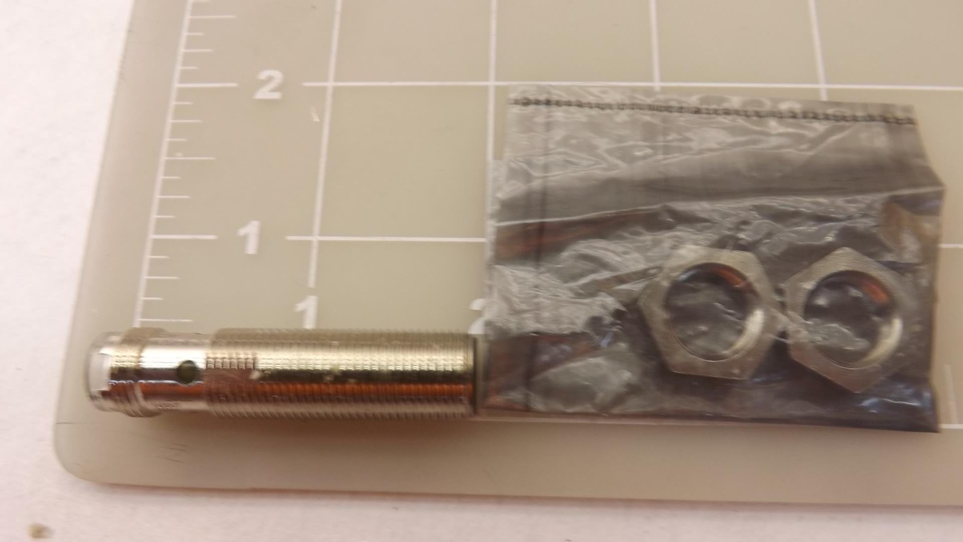 Omron E2A-M12KS04-M1-C1 Proximity Sensor T23231