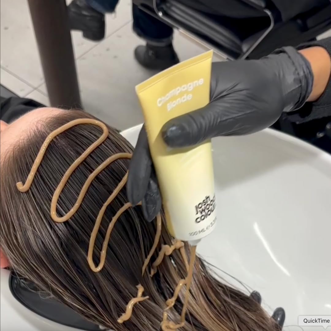 Josh Wood Hair Gloss (Blond Champagne) - Brillant semi-permanent, ajoute des tons chauds et dorés, rafraîchit et revitalise la couleur des cheveux - Dure jusqu'à 6 lavages - 100 % végétalien - Crème