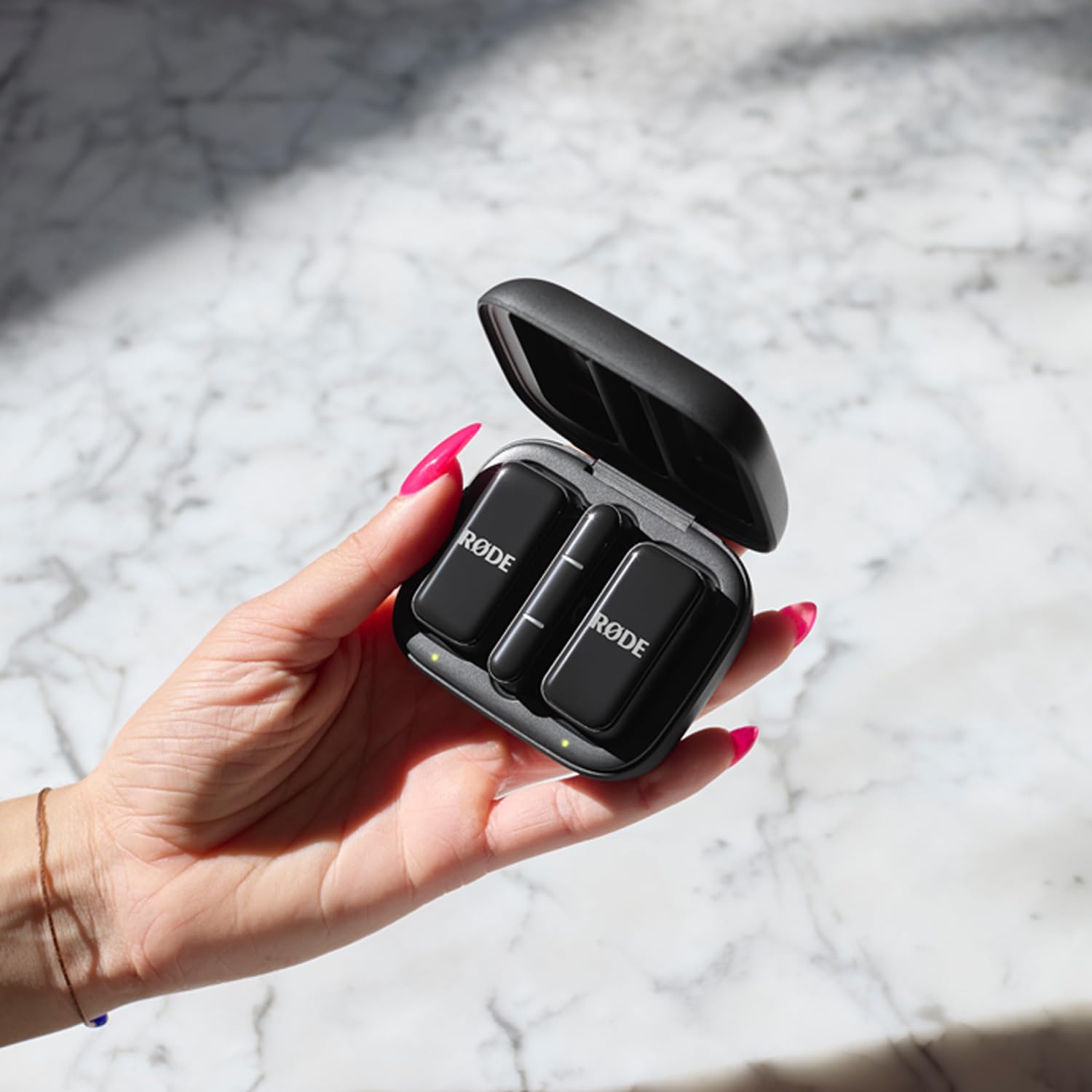 Rode Système de microphone sans fil micro sans fil iOS Light-ning avec étui souple Keepdrum