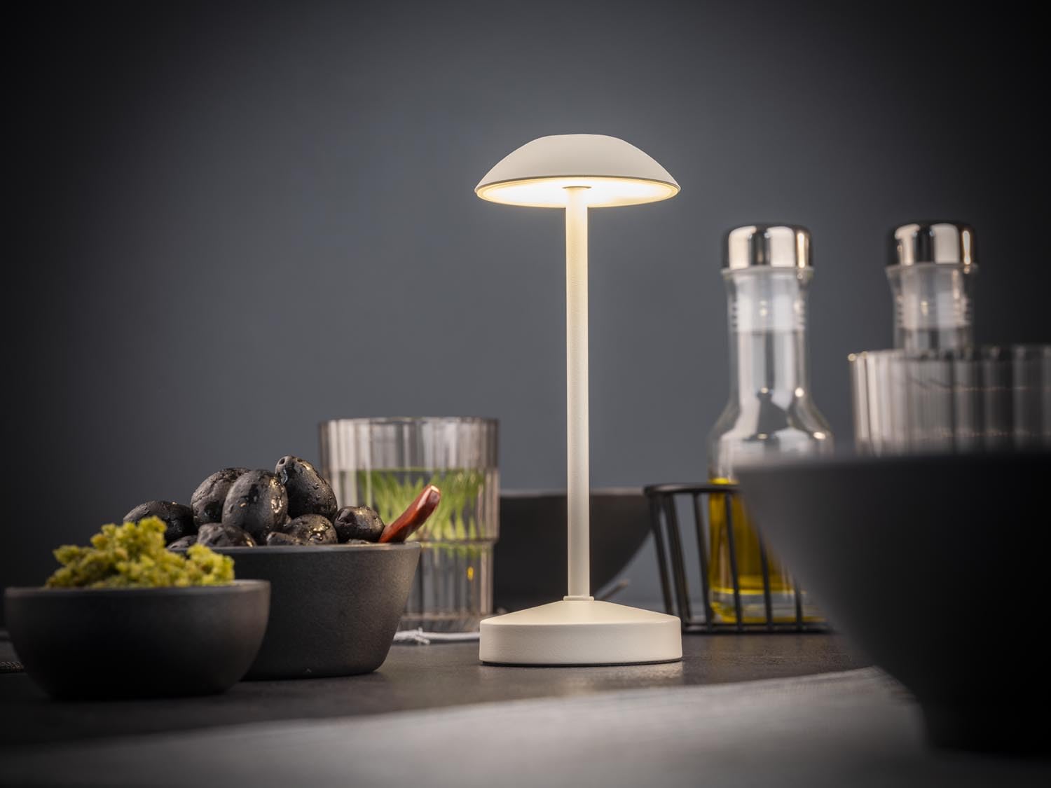 APS 17035 "ALVA Wireless USB-C Table Lamp, Colour Temperature and Brightness Adjustable, Splash-Proof IP 54 - Image 2