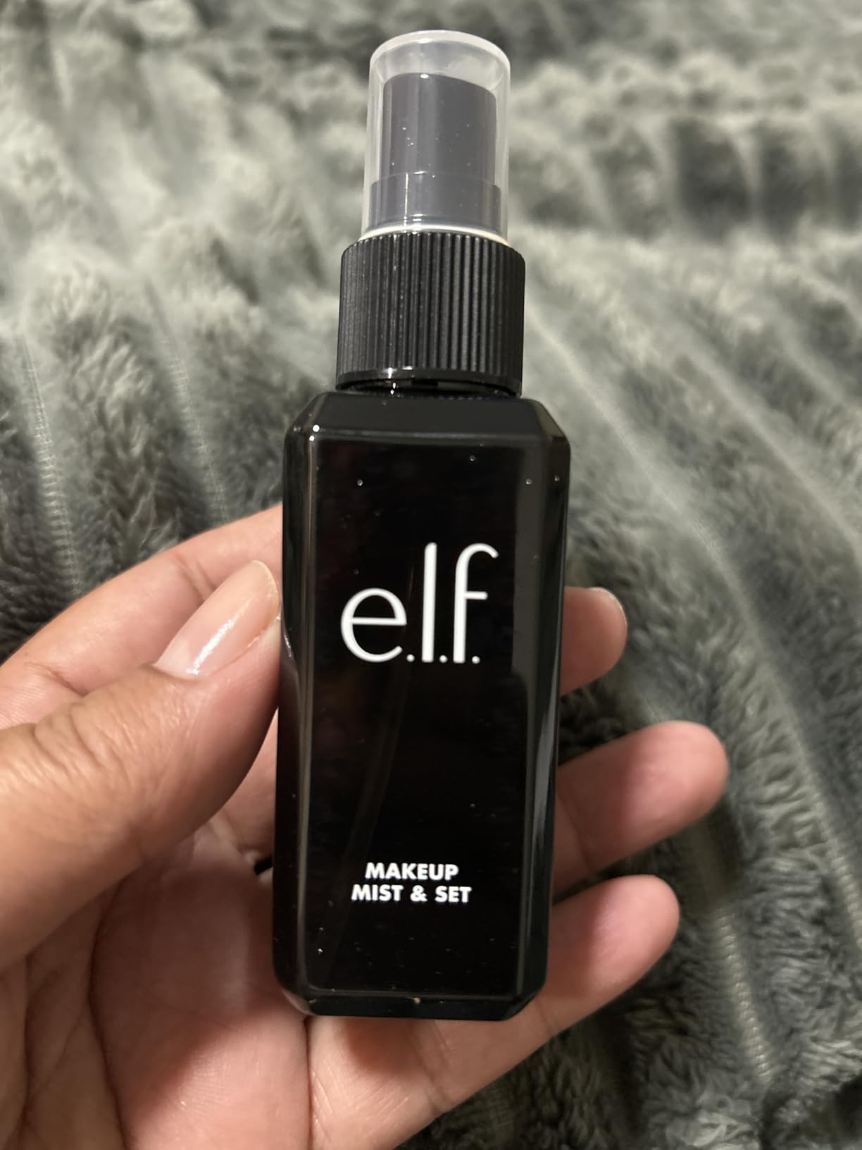 e.l.f. Makeup Mist & Set - Small, Lightweight, Long Lasting, All-Day Wear, Revitalizes, Refreshes, Hydrates, Soothes, Infused with Aloe, Green Tea and Cucumber, 2.02 Fl Oz