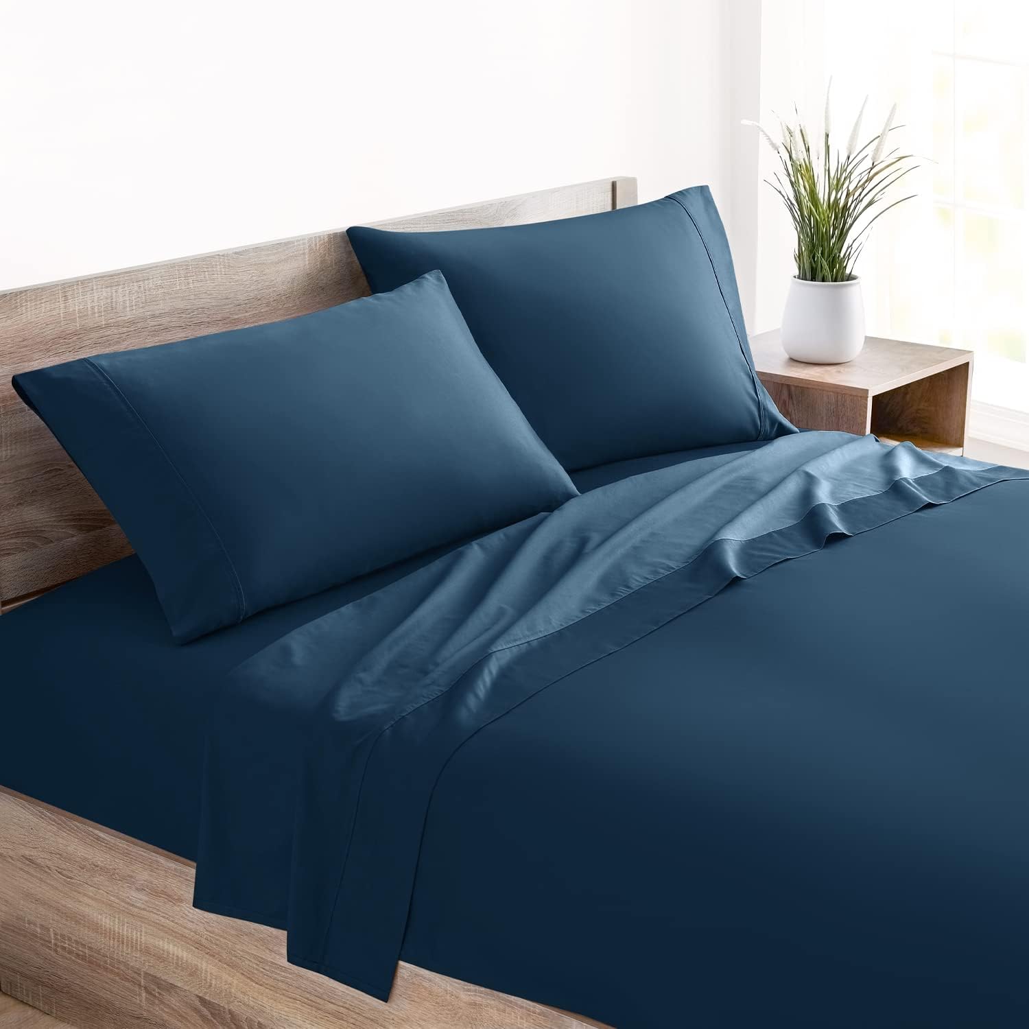 Mellanni 400 Thread Count Cotton Sateen Bedding Set - 4 Piece Bed Sheets Set - Fits Mattresses up to 16" Deep - Cooling Sheet for Hot Sleepers (California King, Navy)