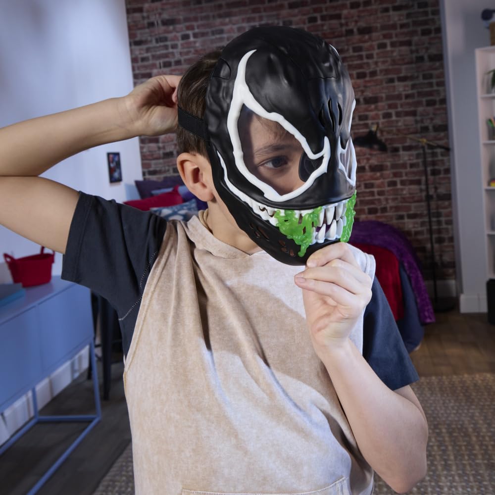 Hasbro Marvel, Spider-Man VenomVersus, maschera di Venom che si illumina al buio, giocattoli a tema supereroi - versione inglese