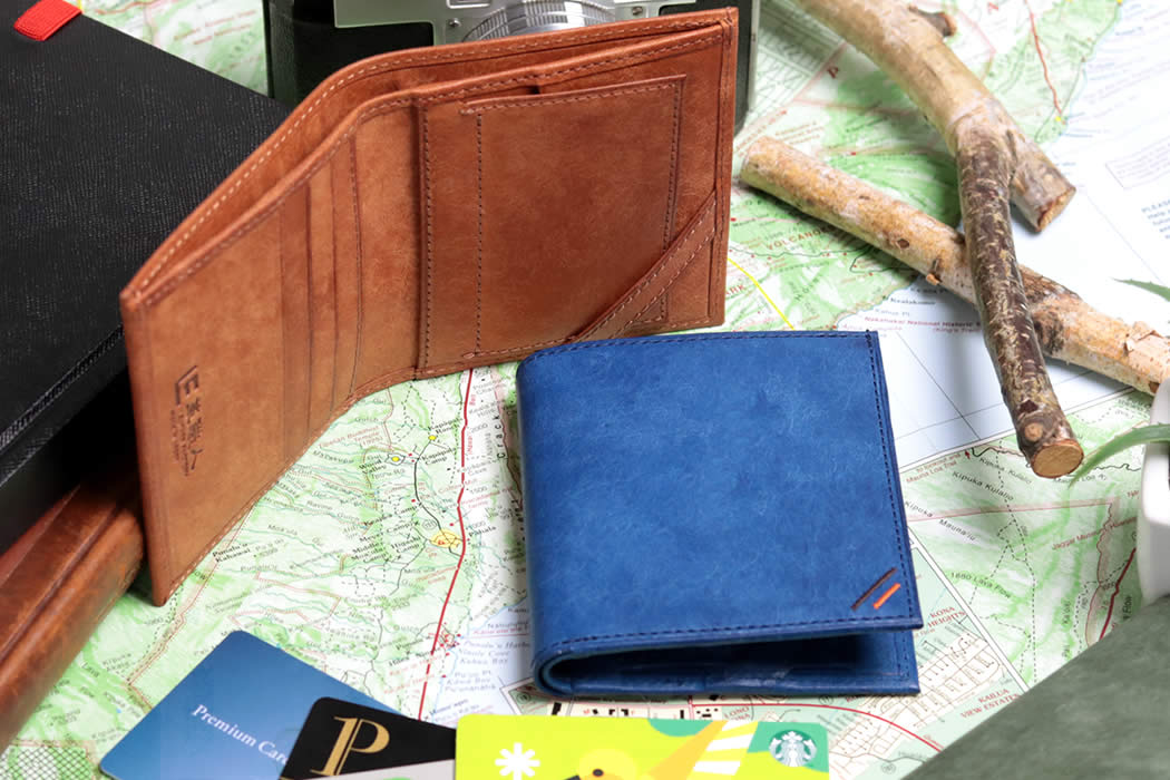 Amazon | 革職人 Margot (マルゴー) 二つ折り財布 ホックなし