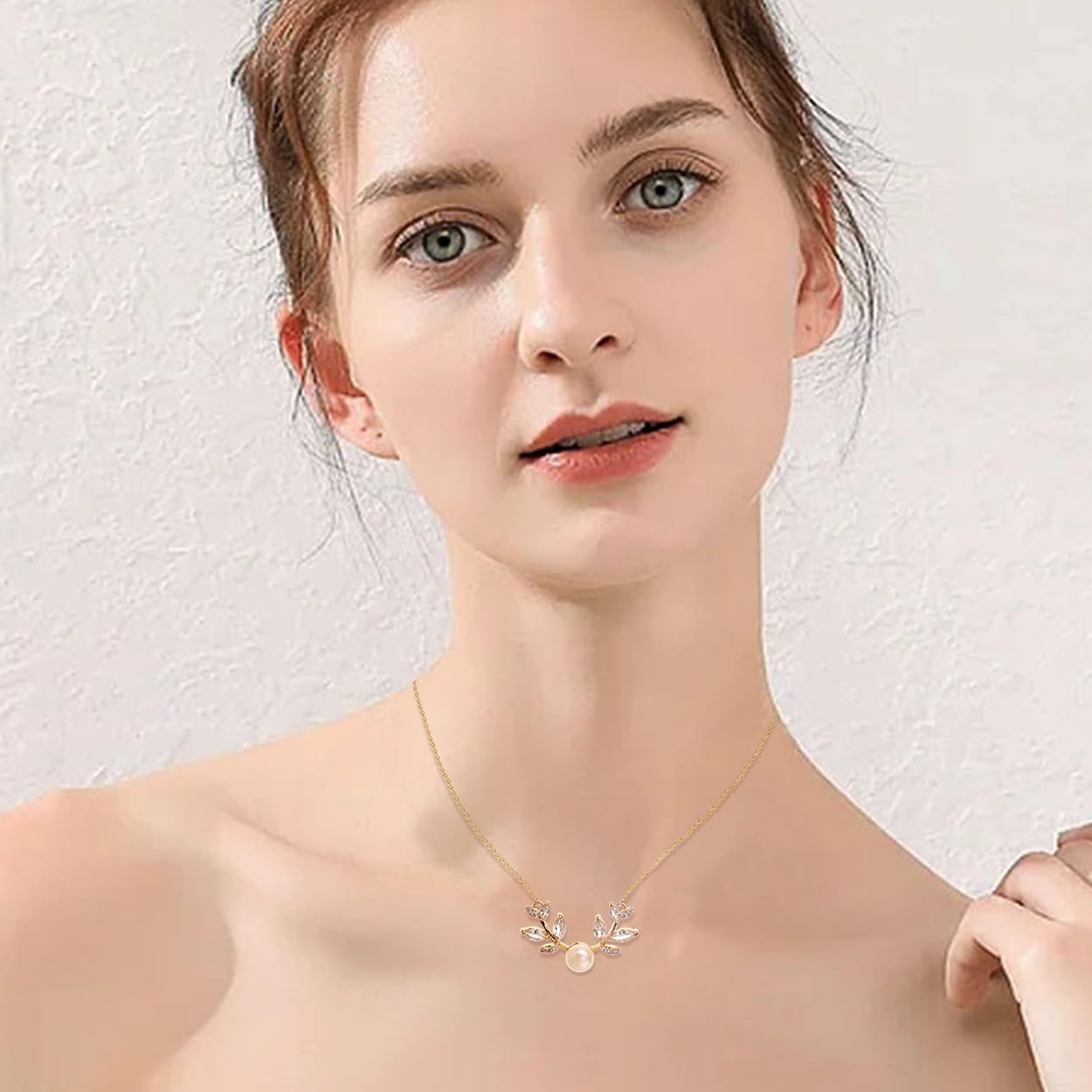 Sonateomber Dainty Chain Simple Pendant Necklace for Women, Cute Statement Rhinestone Single Dangle Necklaces Thanksgiving Christmas Jewelry Gift - Image 2