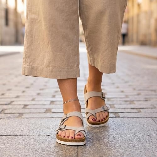 Miniatura 8 de CUSHIONAIRE Sandalias para mujer Luna con plantilla de corcho y +Confort