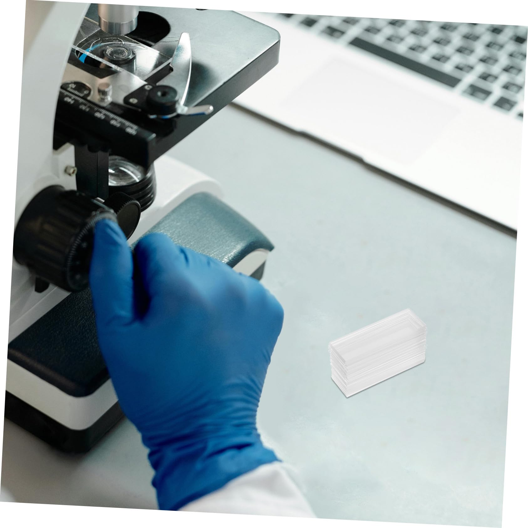 Vetrini per Microscopio Pre-puliti 200 Pezzi in Vetro | Biologia e Laboratorio, Design Professionale, Proprietà Chimiche Stabili, Adatti a Educazione Scientifica
