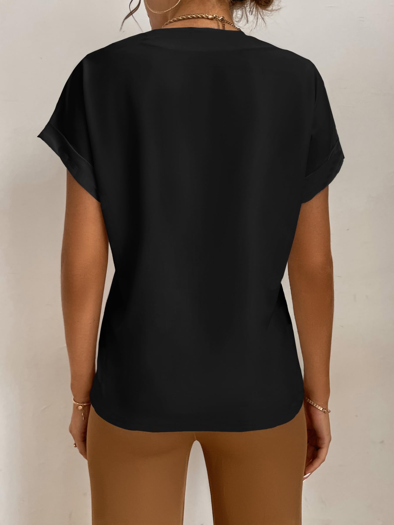 Floerns Blusa casual de seda satinada de manga corta para mujer
