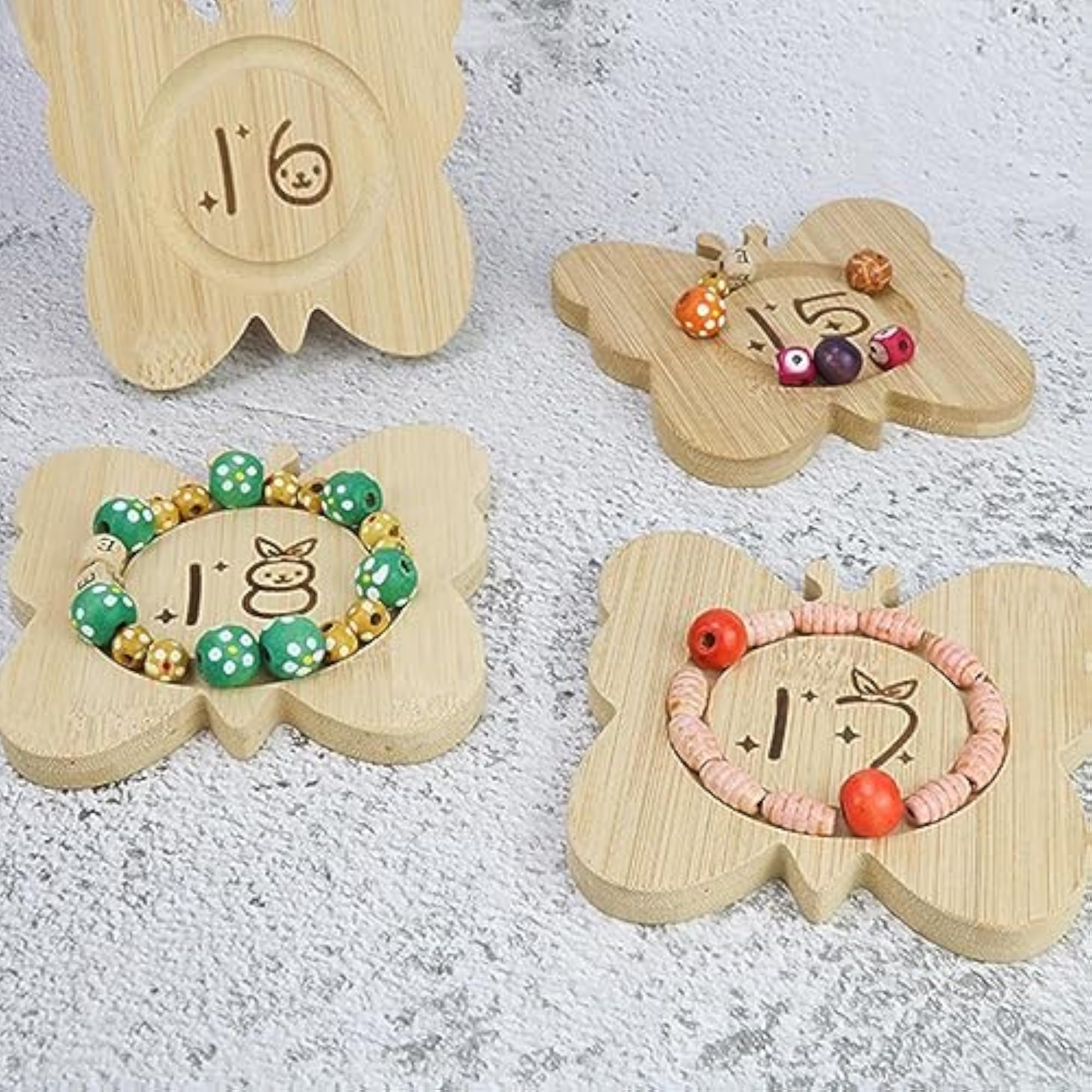 Wooden Bead Pendant Showcase Bracelet Holder
