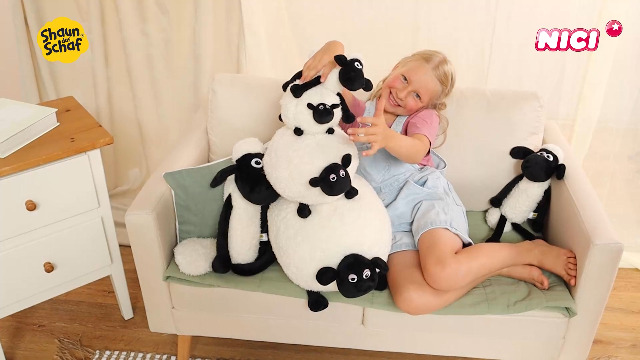 NICI Schlüsselanhänger Shaun Das Schaf – Shirley Als Plüsch-Keyholder, 10 Cm, Super Weich
