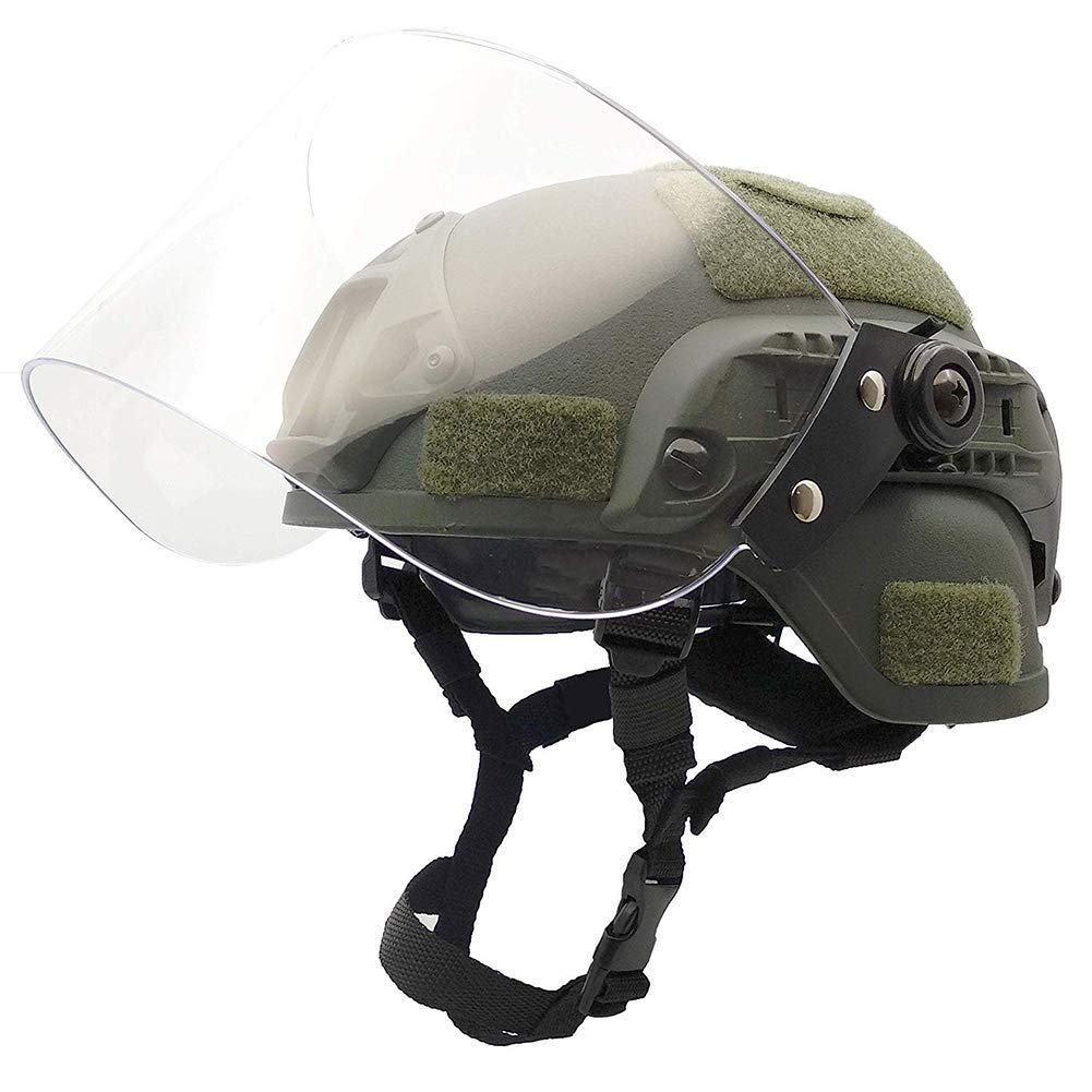 Airsoft Mich 2000 Quick Helm mit NVG Halterung und Schutzbrille.