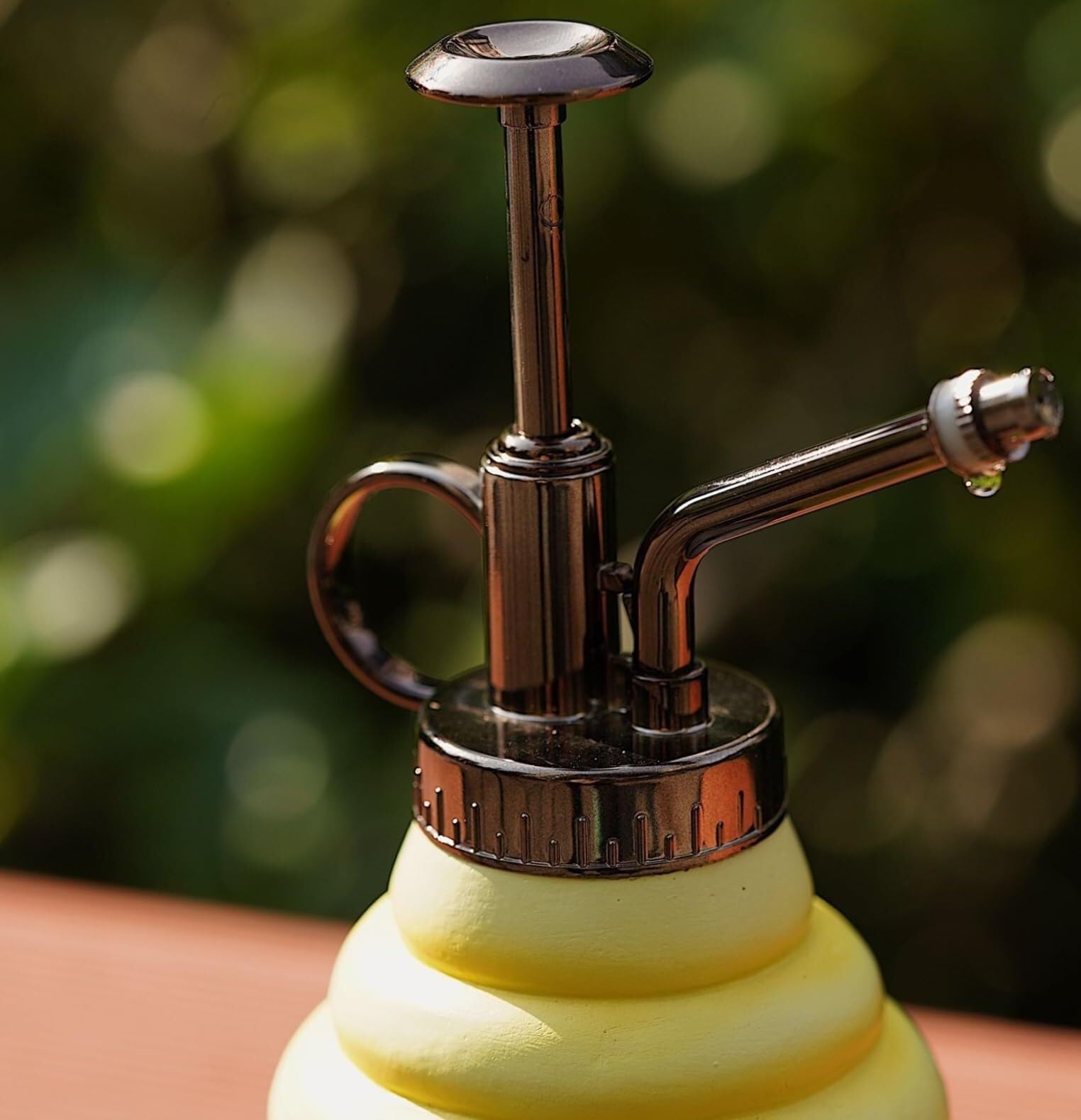 Hauspflanzengießkanne 320ML Niedliche Pflanzensprühflasche In Bienenform Für Innenpflanzen Mit Oberer Pflanzenspritze-Gießkanne Bewässerungsgeräte
