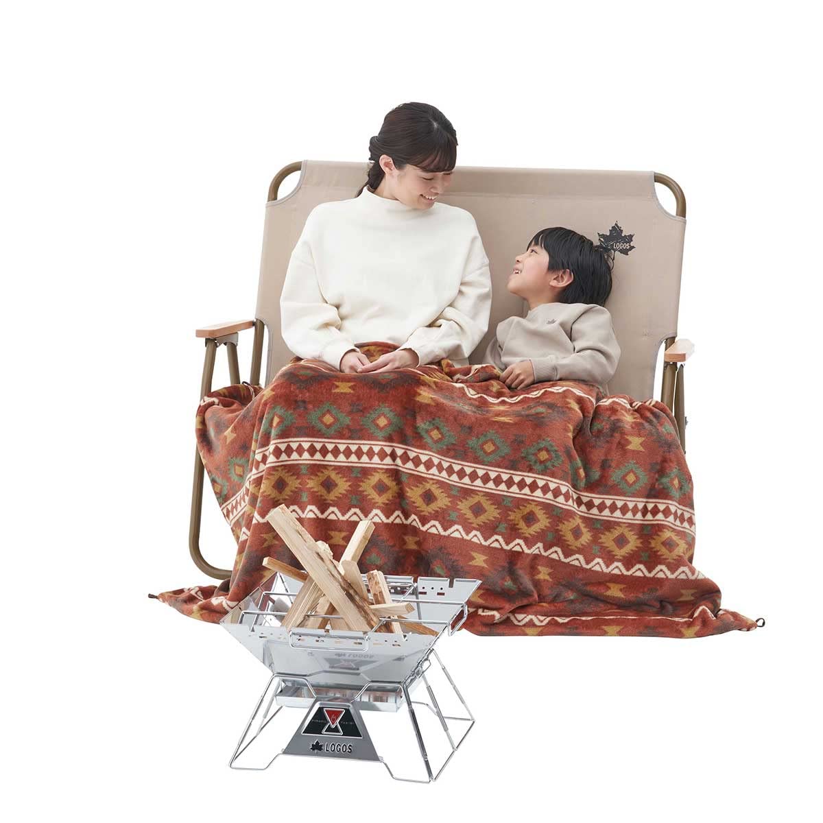 LOGOS 難燃・クッションブランケット レッド Amazon.co.jp: ロゴス(LOGOS) 難燃・クッションブランケット(レッド