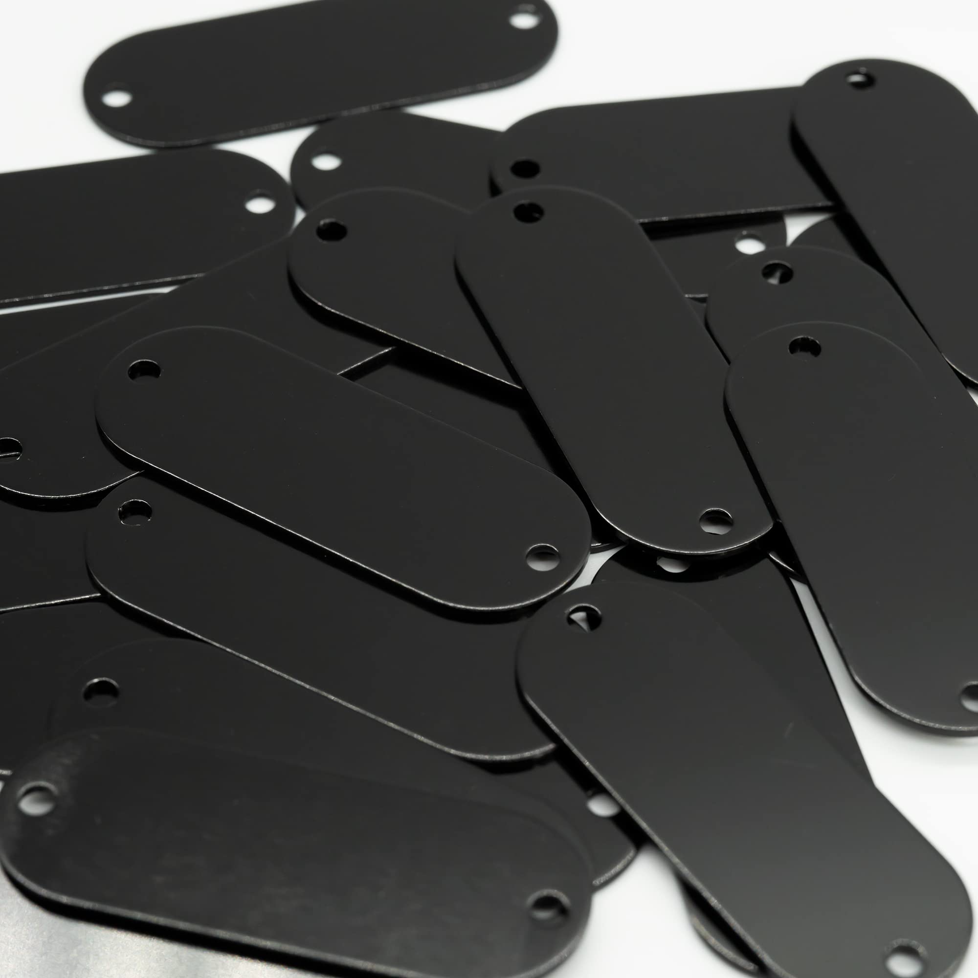 Lot De 40 étiquettes Métal Vierges – 32x19mm – Rectangulaires Argent – Pour Chiens Ou Artisanat
